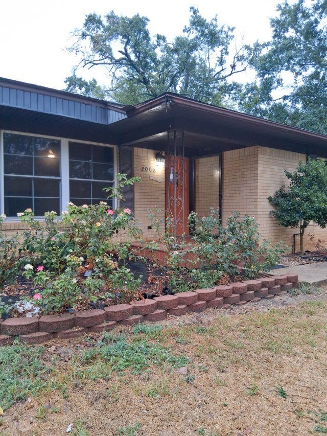 2008 Longview Drive, Henderson, TX 75652 — photo 2
