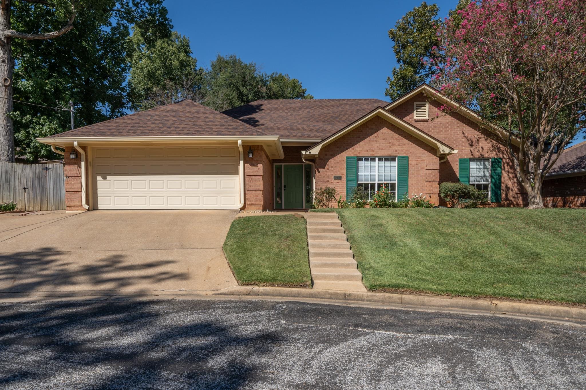 2701 Timberwood Trail — photo