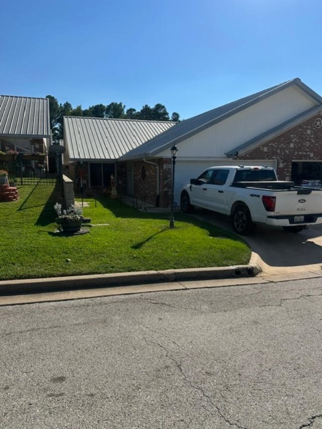 1820 Riverstone Lane — photo