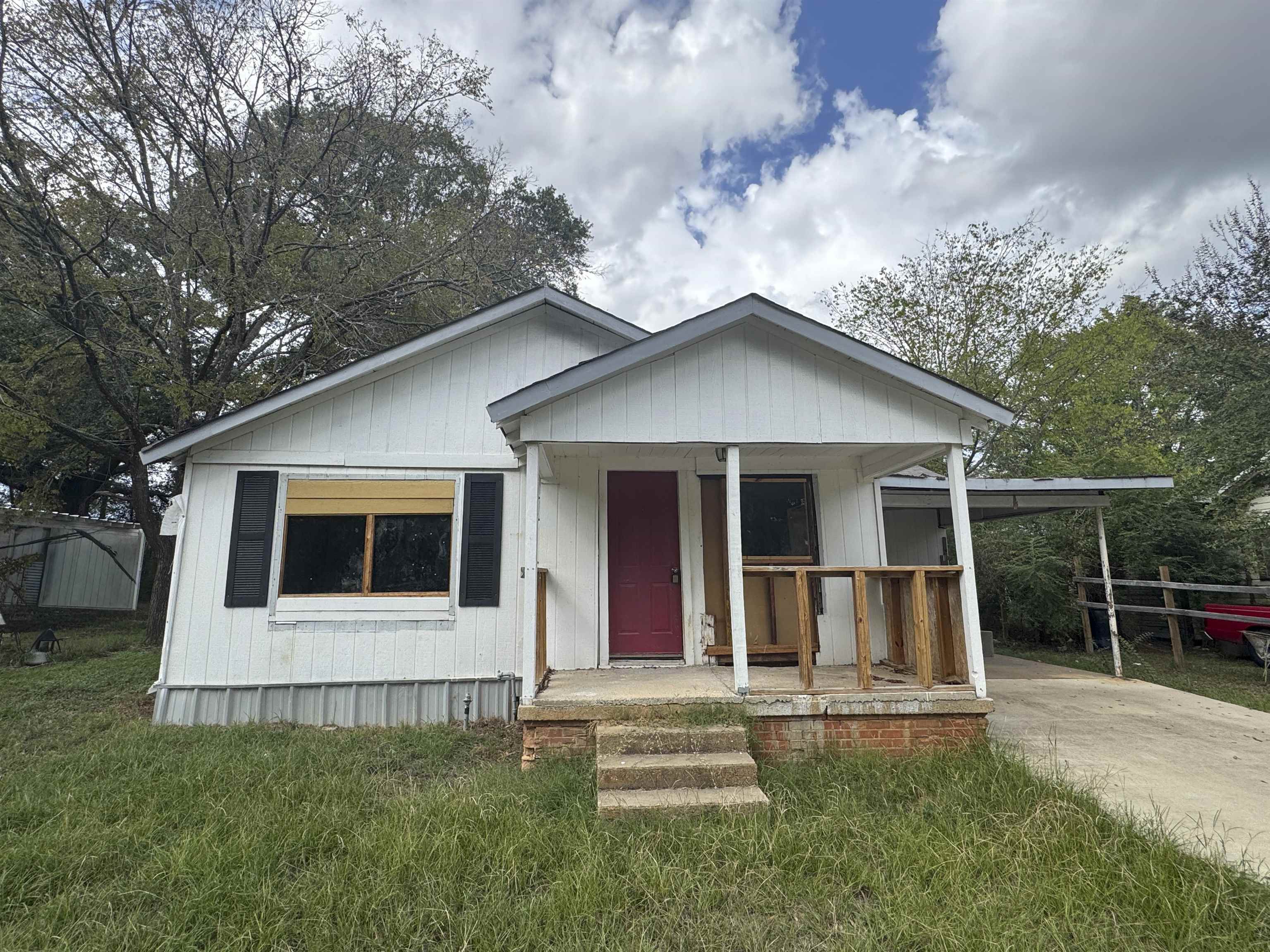 705 Wilson, Henderson, TX 75652 — photo 3
