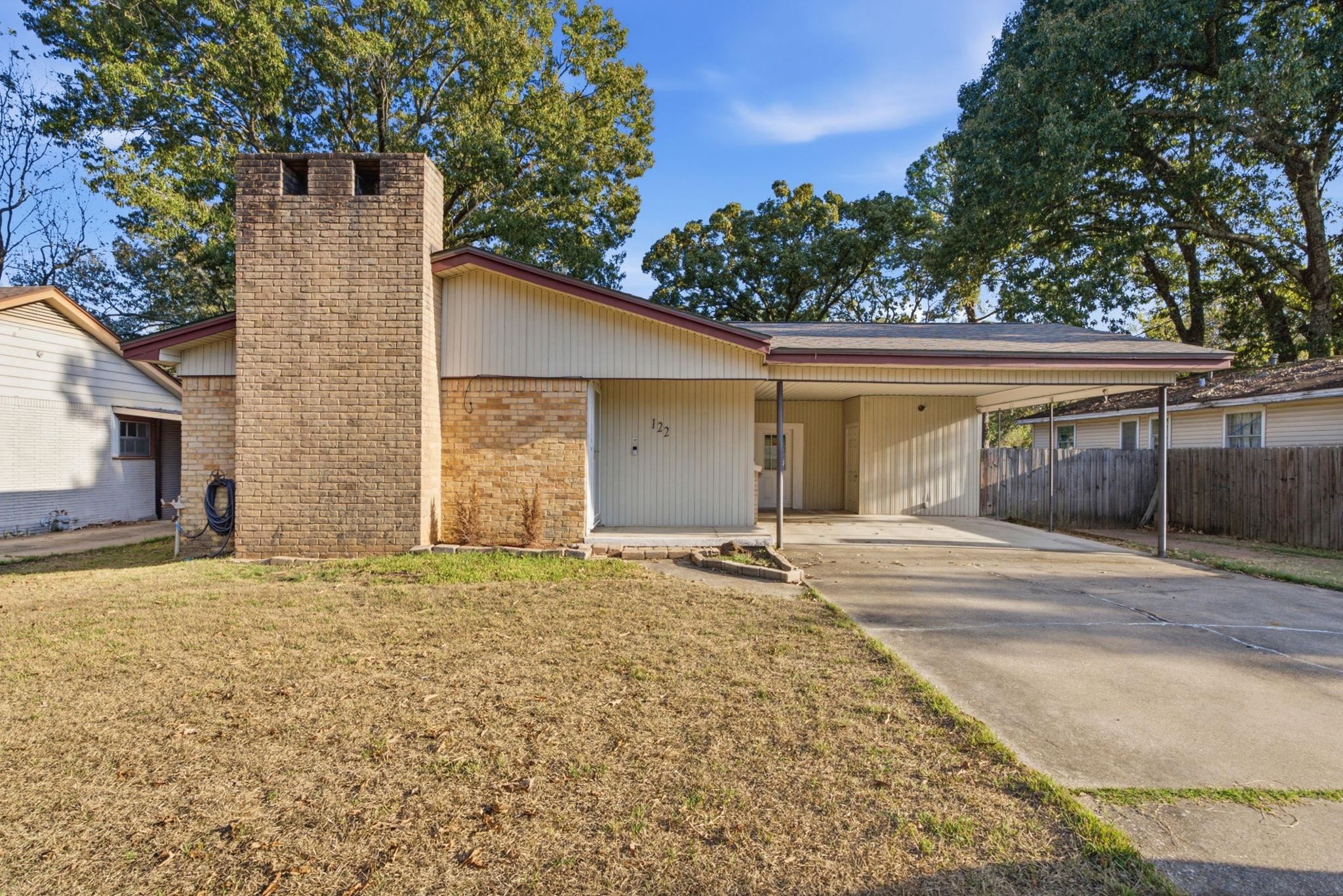 122 Massingill Drive — photo