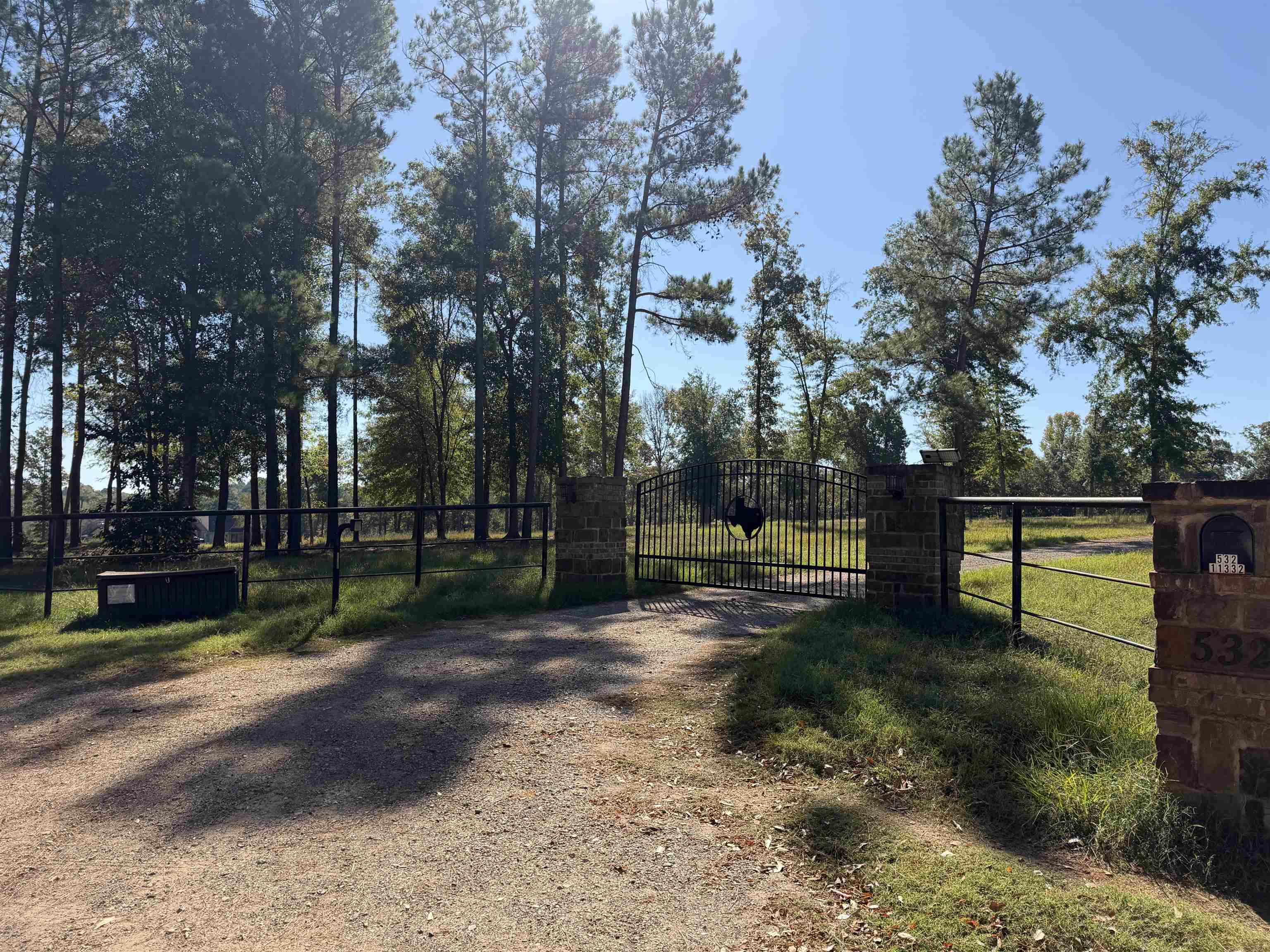 532 Pr 3737 — photo