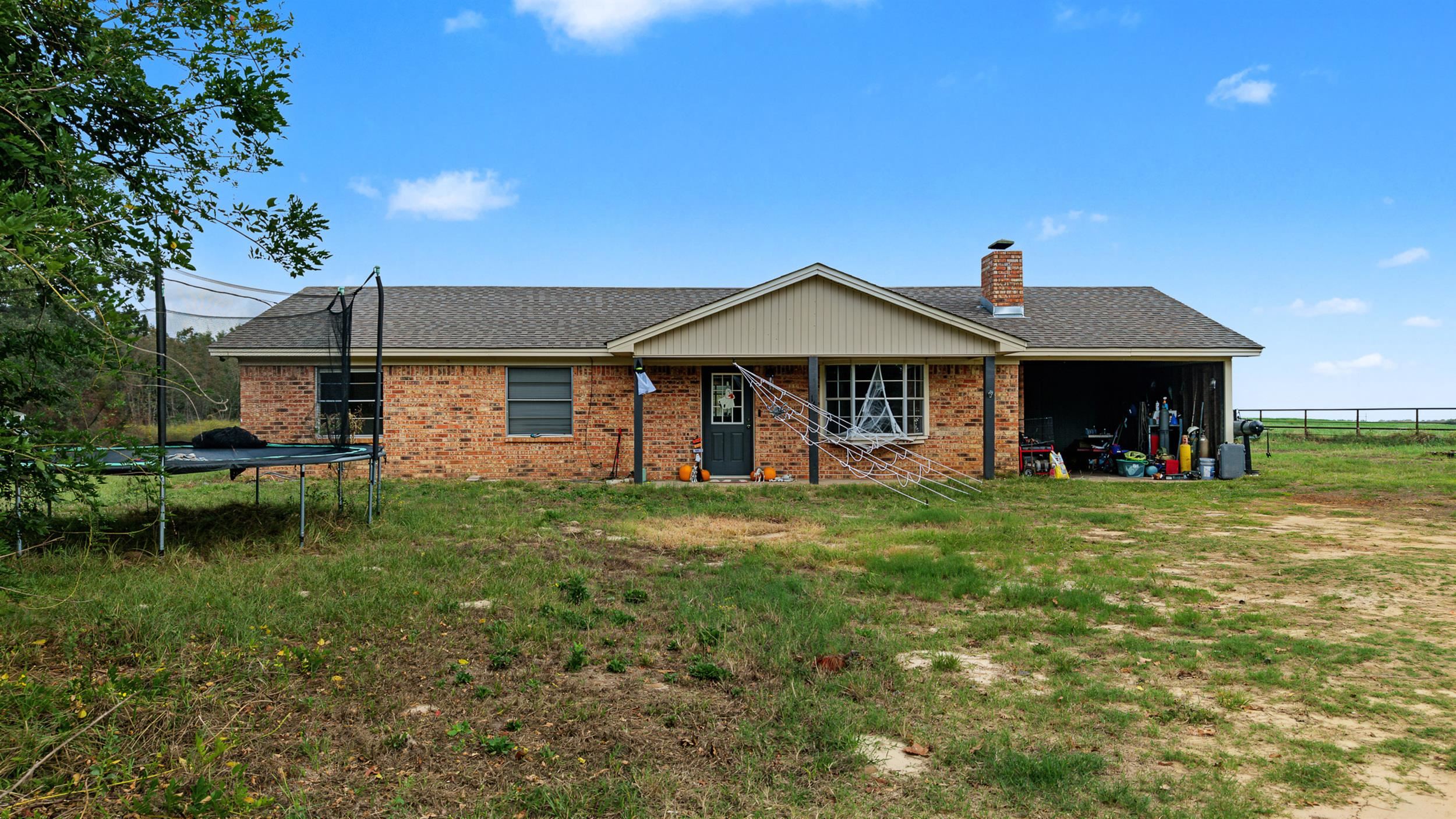 163 Pr 3811 — photo