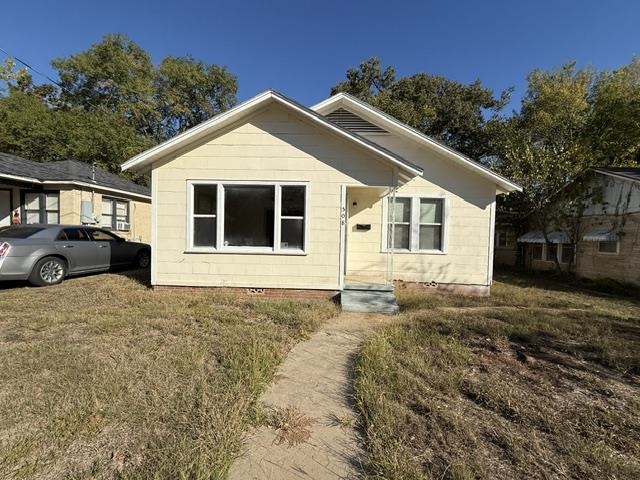 508 Melba — photo