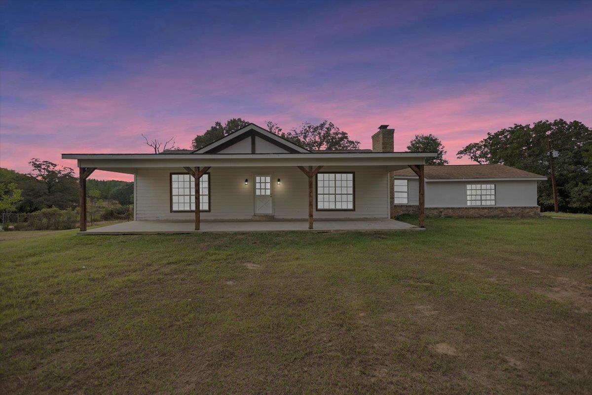 10185 County Road 2112D — photo