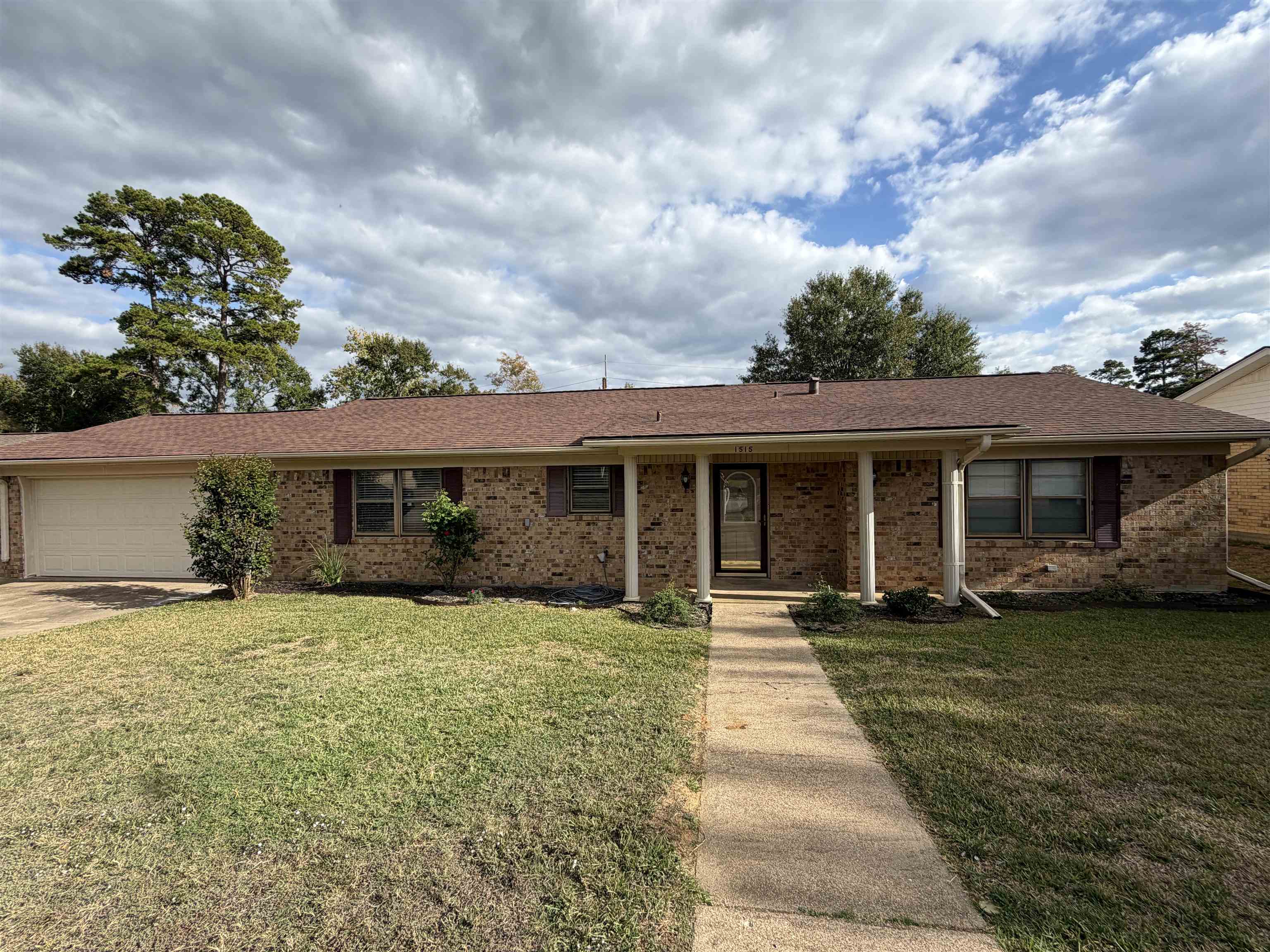 1515 Duncan Drive — photo