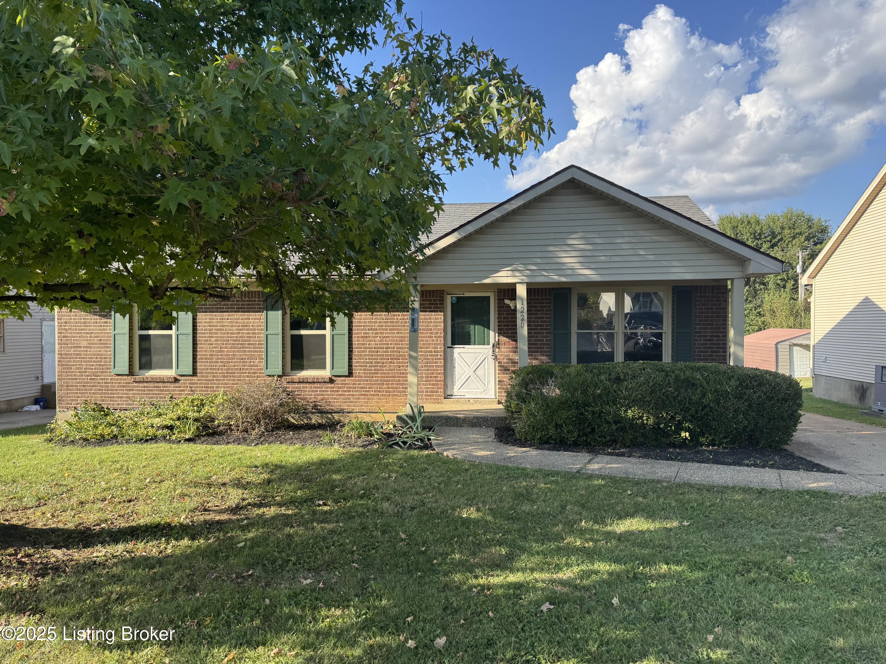 1220 Shepard Way — photo