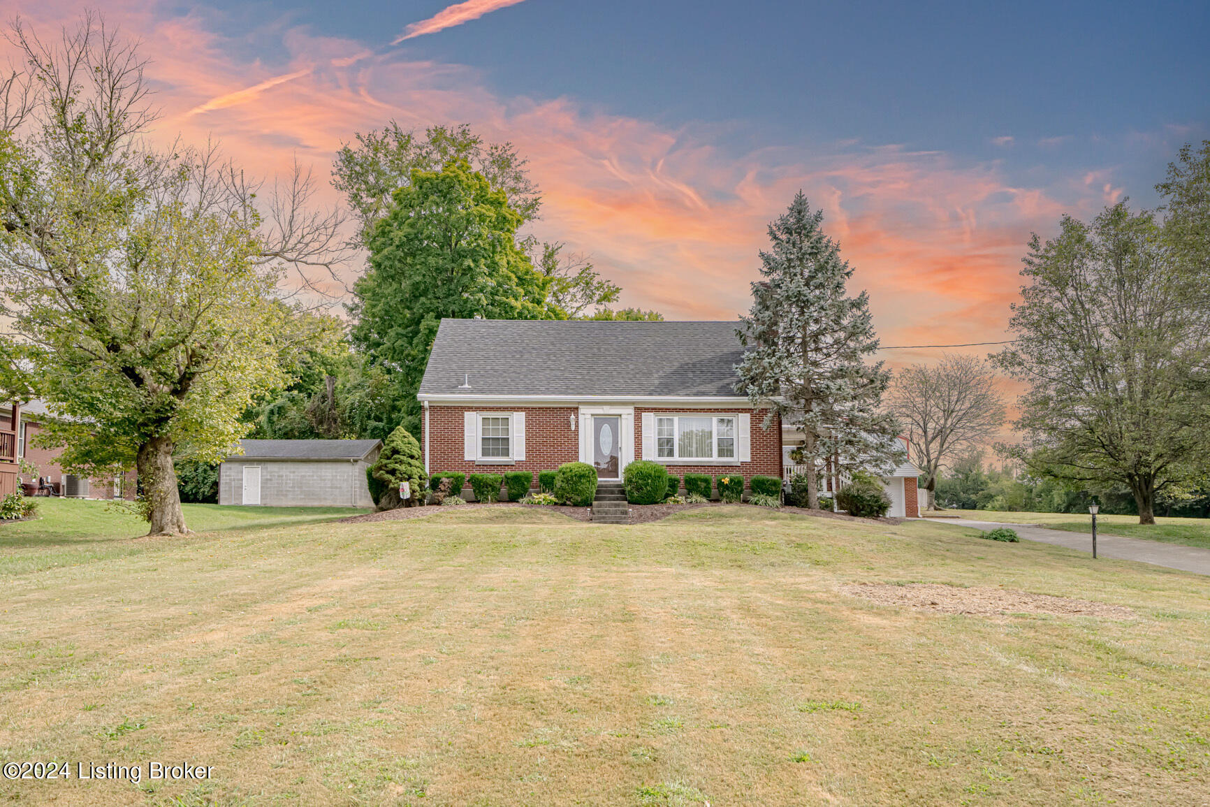 4608 Glen Rose Rd — photo