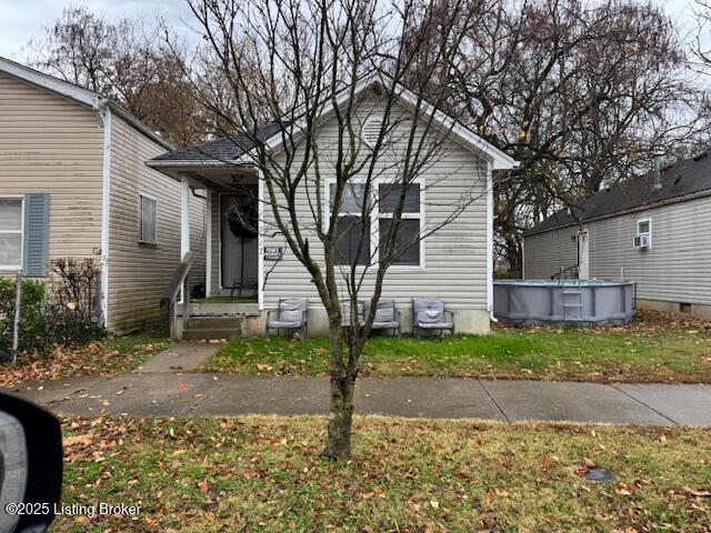 2512 Cedar St — photo