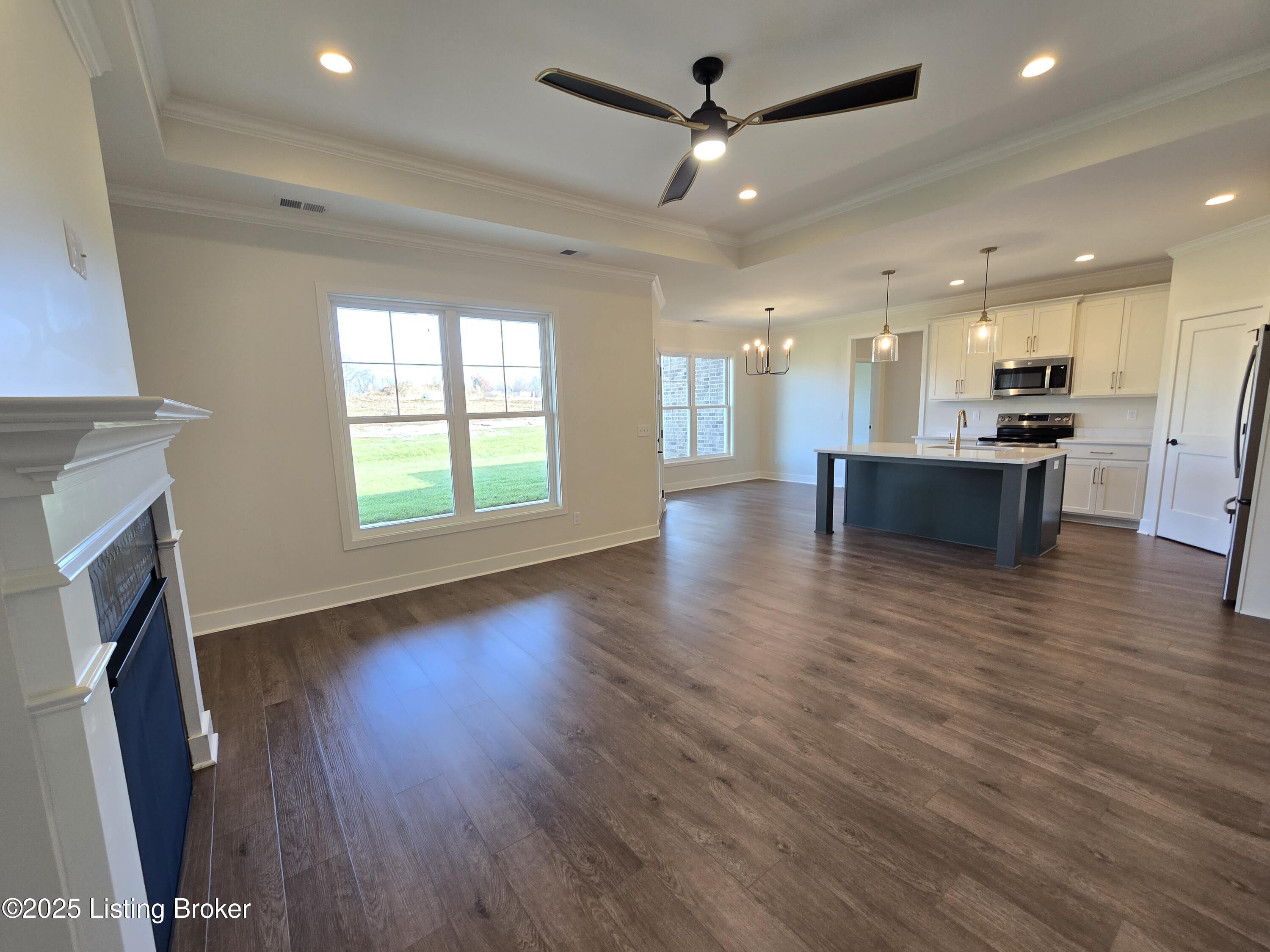 4425 Lochridge Pkwy — photo