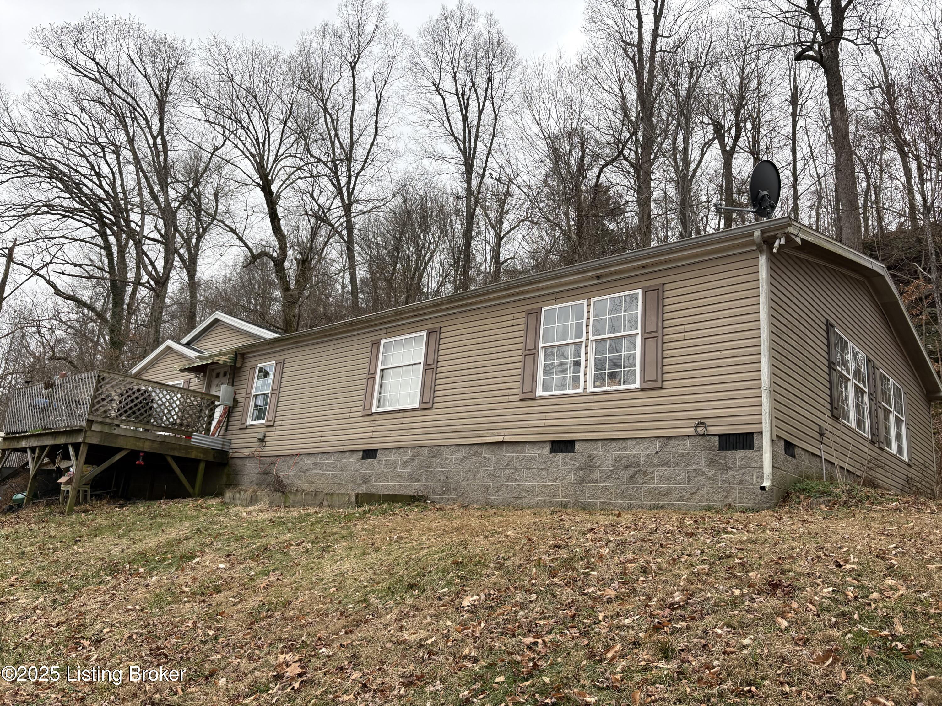 592 J M Mercer Campsite Rd — photo
