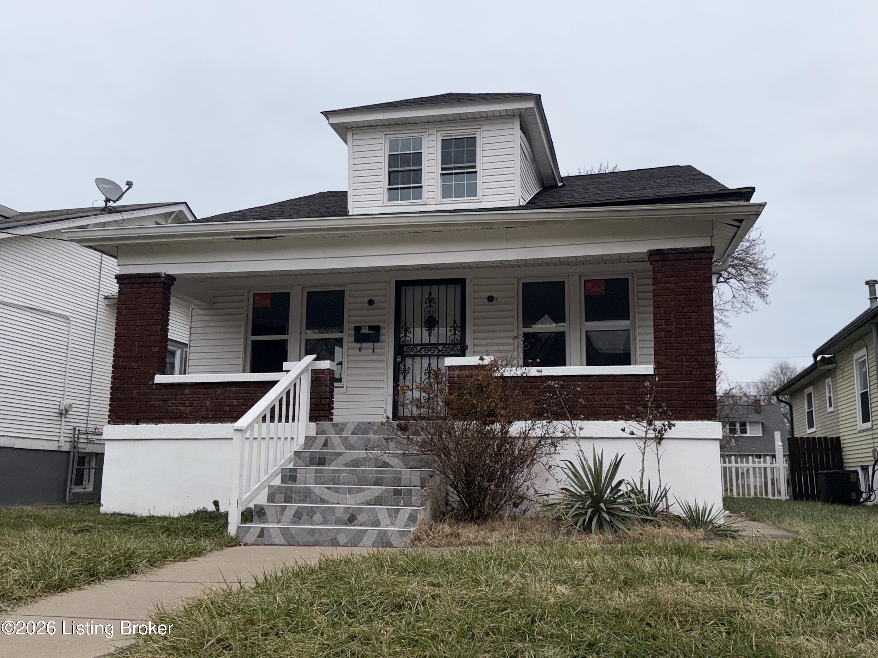 635 Cecil Ave — photo