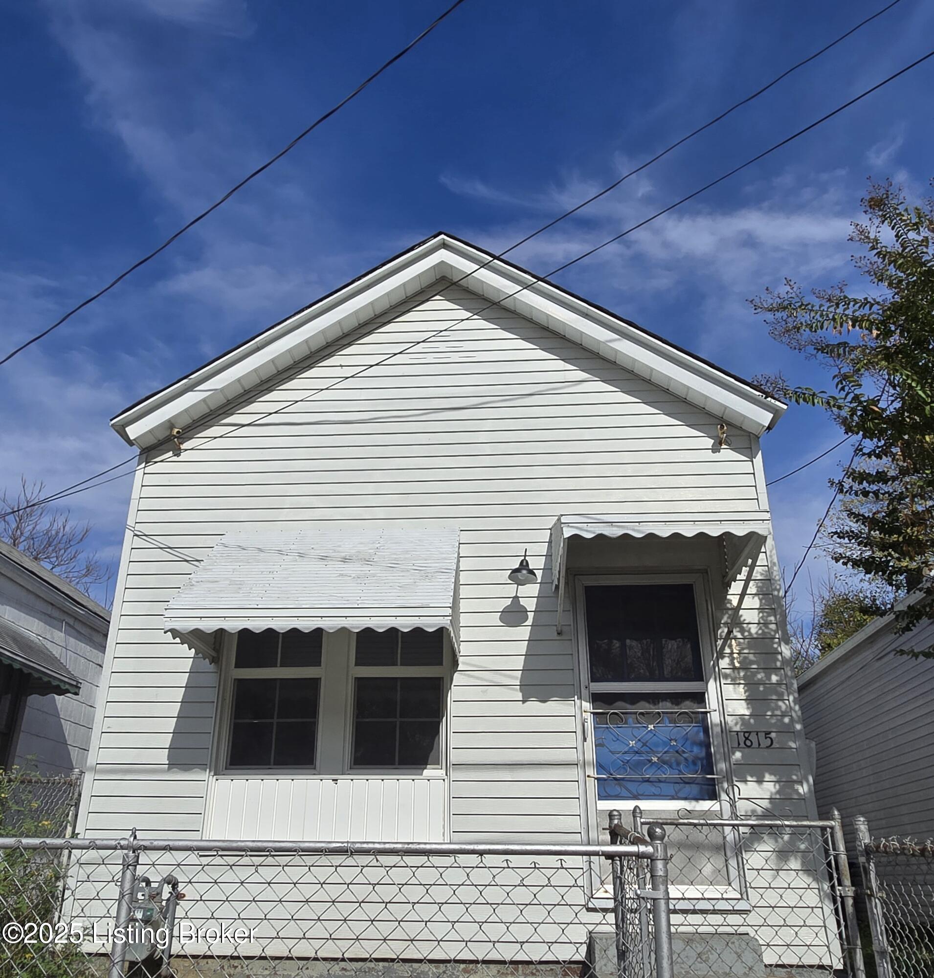 1815 Owen St — photo