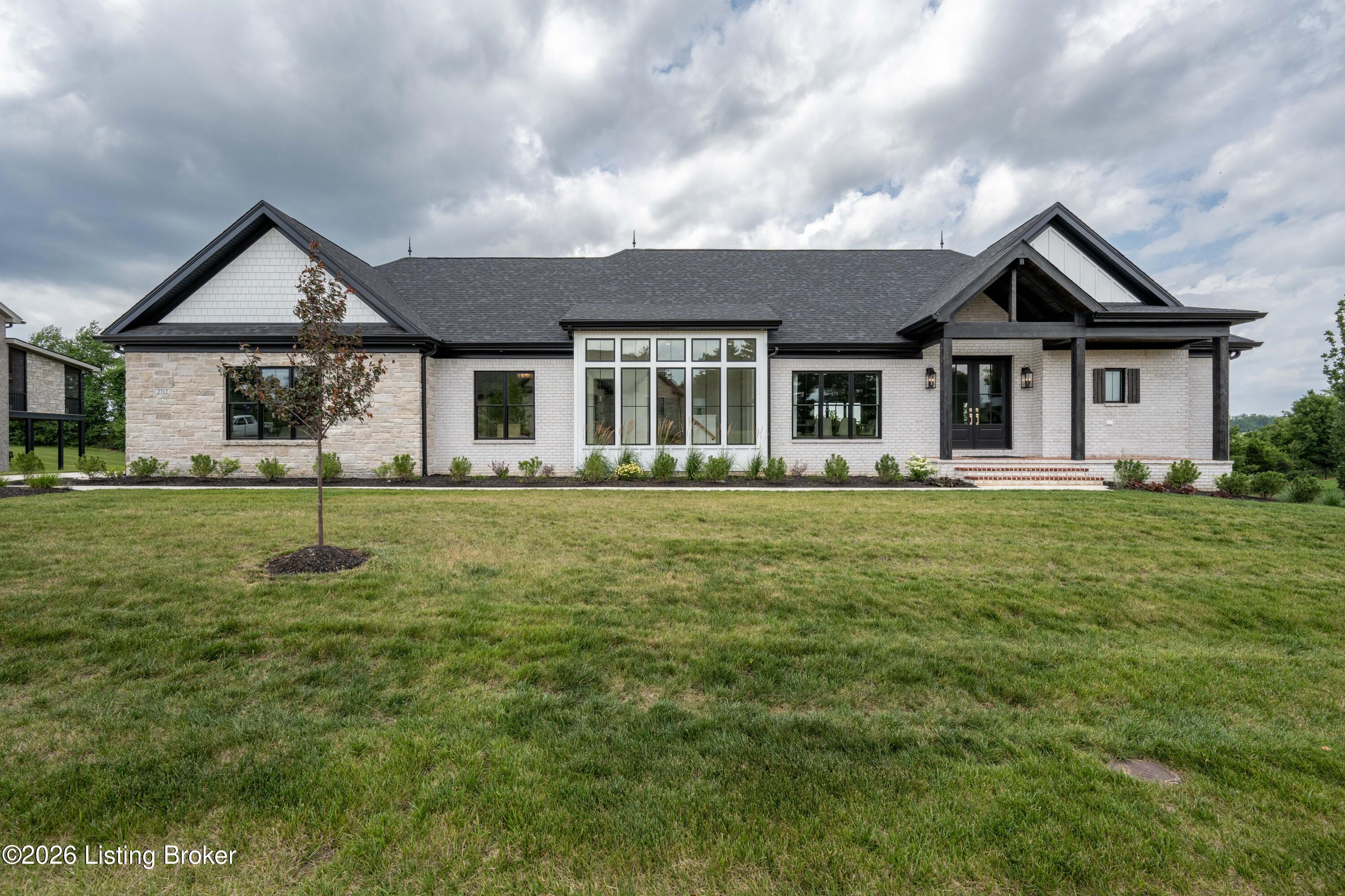 2712 Adenmore Ct — photo