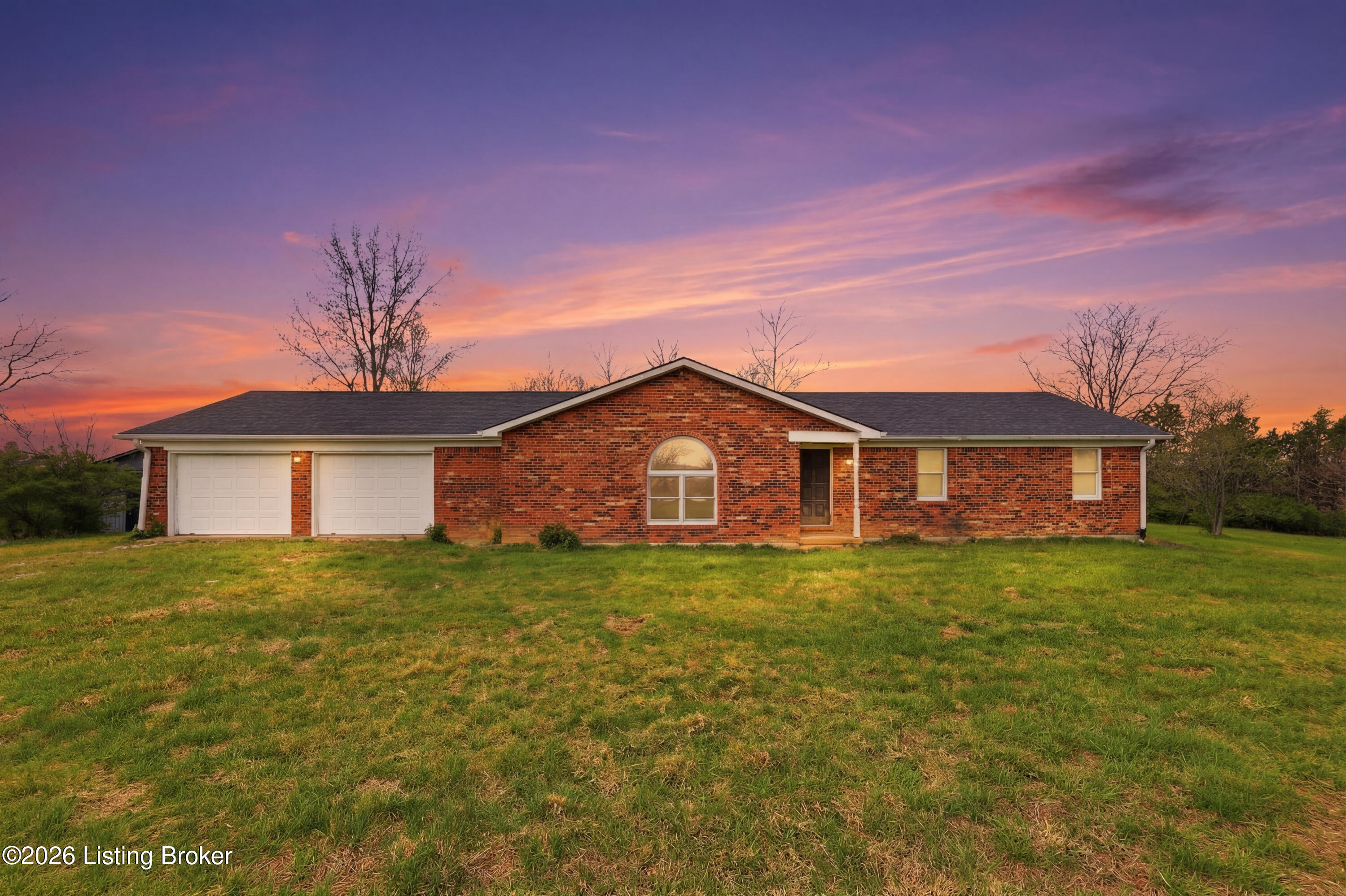 1065 Highview Dr — photo