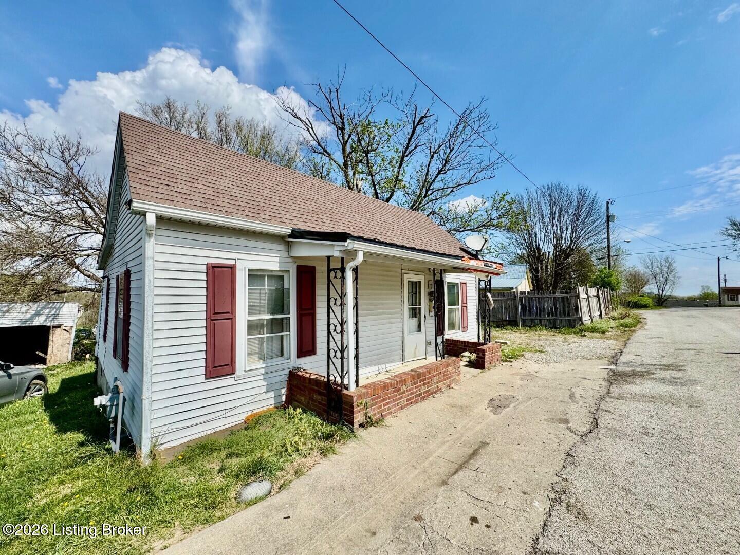 707 Claybrooke Ave — photo