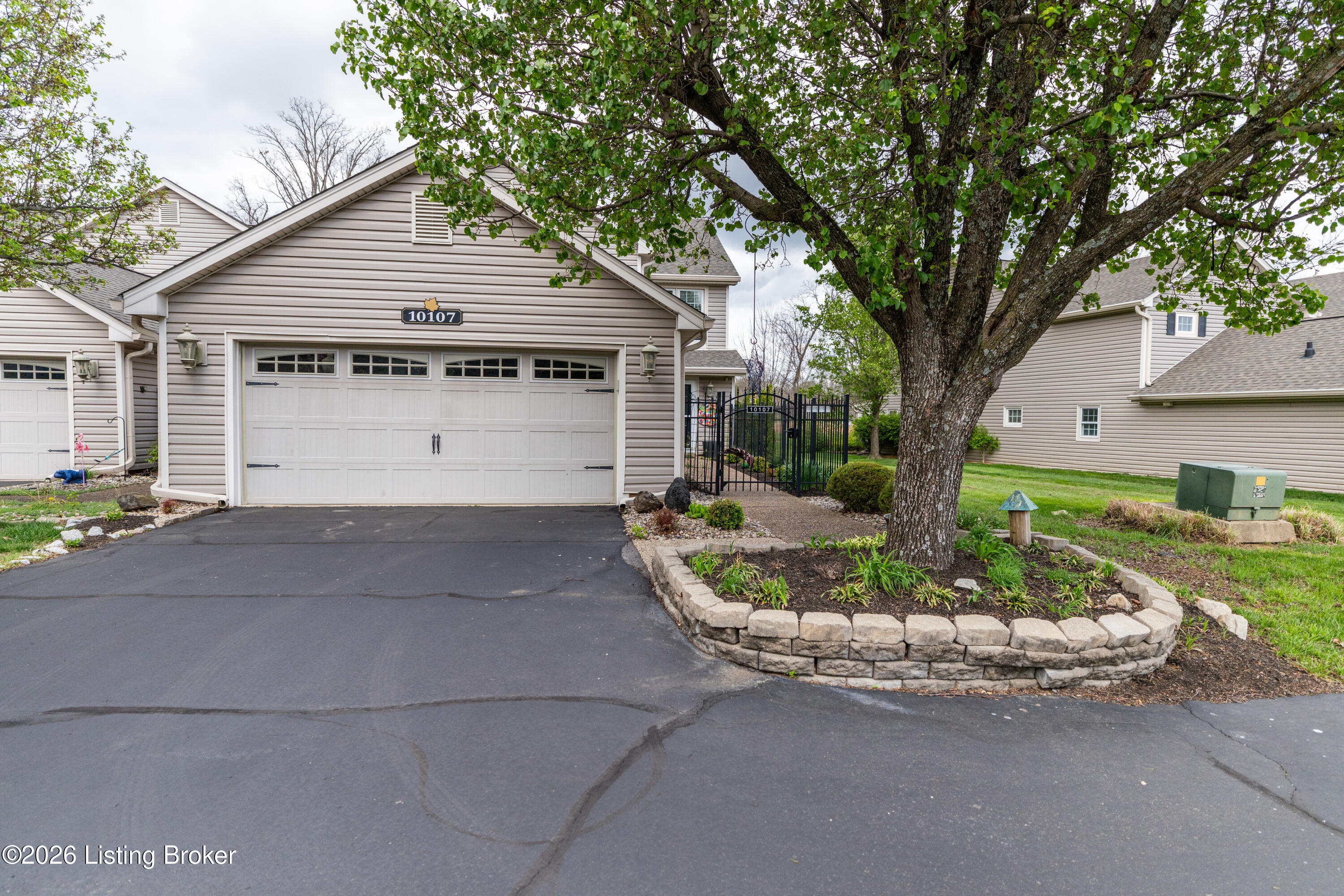 10107 Colonel Hancock Dr — photo