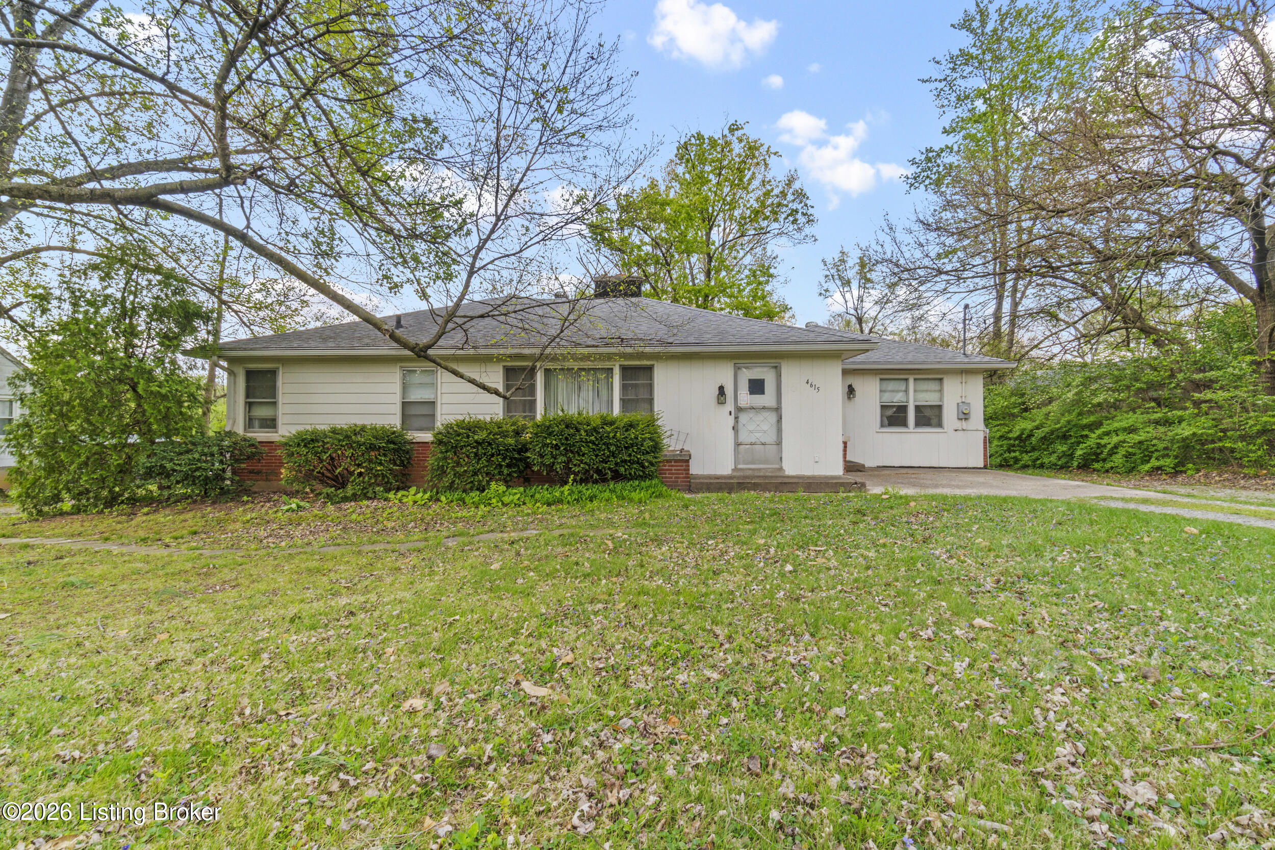 4615 Glen Rose Rd — photo