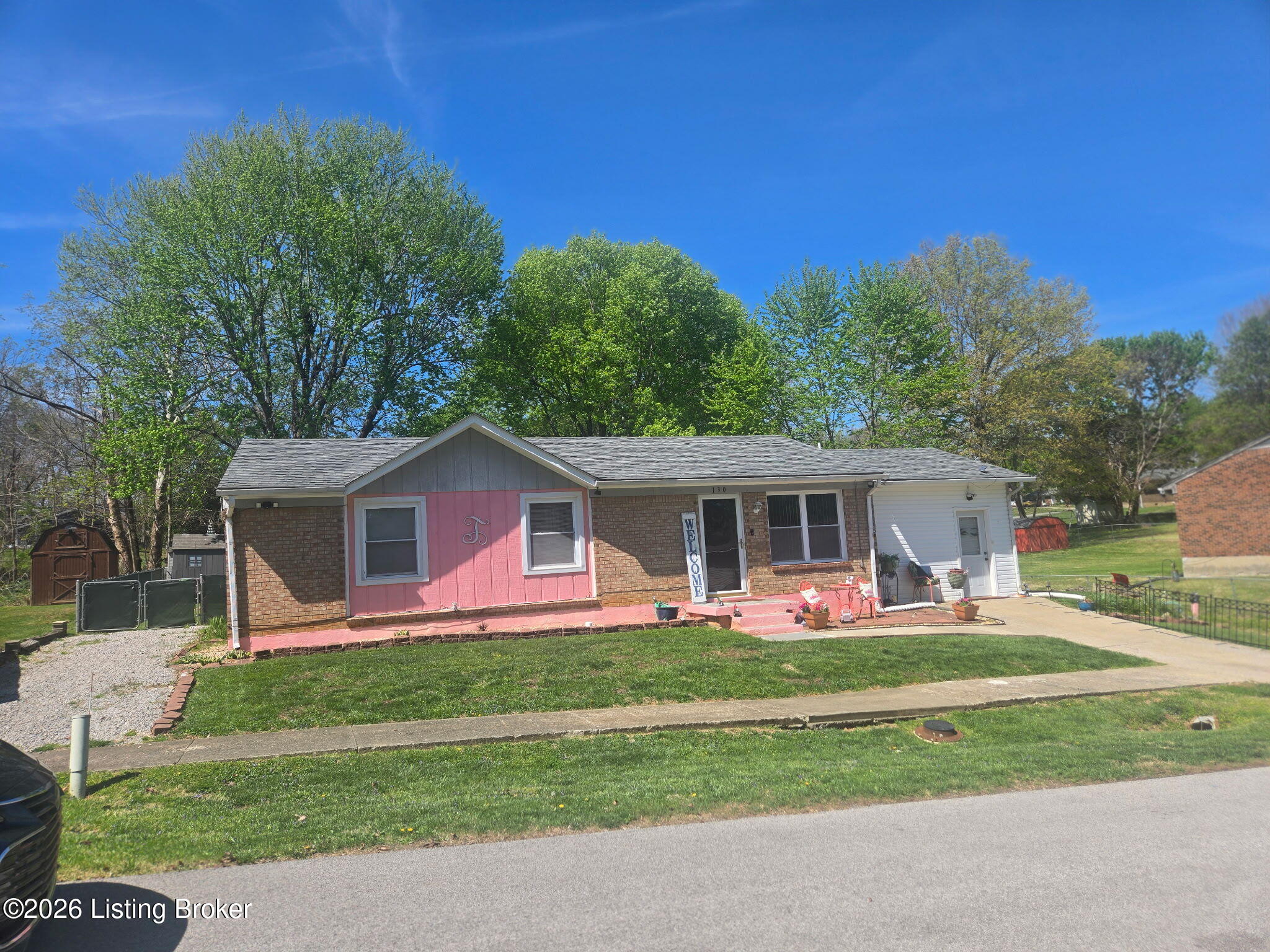 130 Bivins Ct — photo