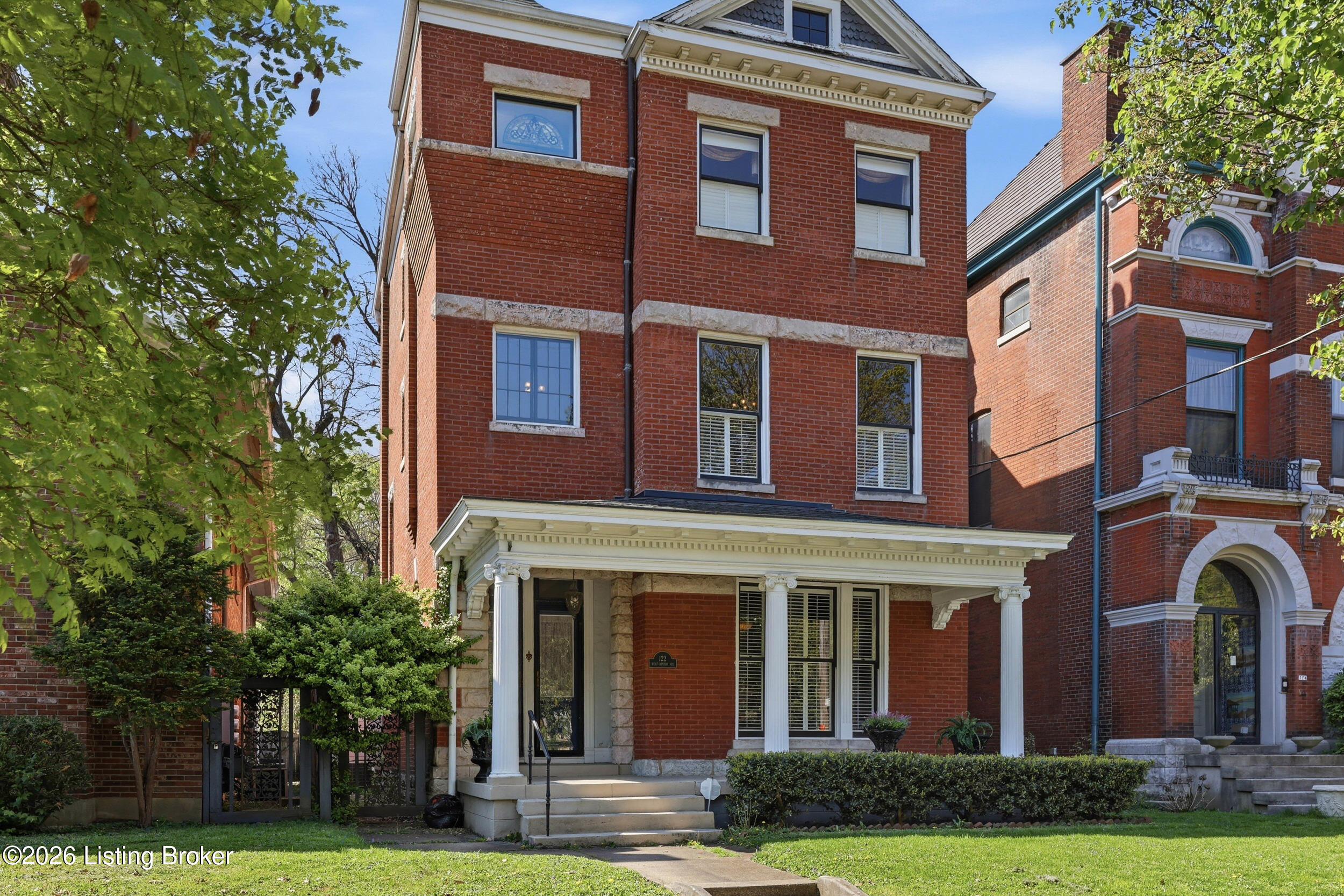 122 W Ormsby Ave — photo