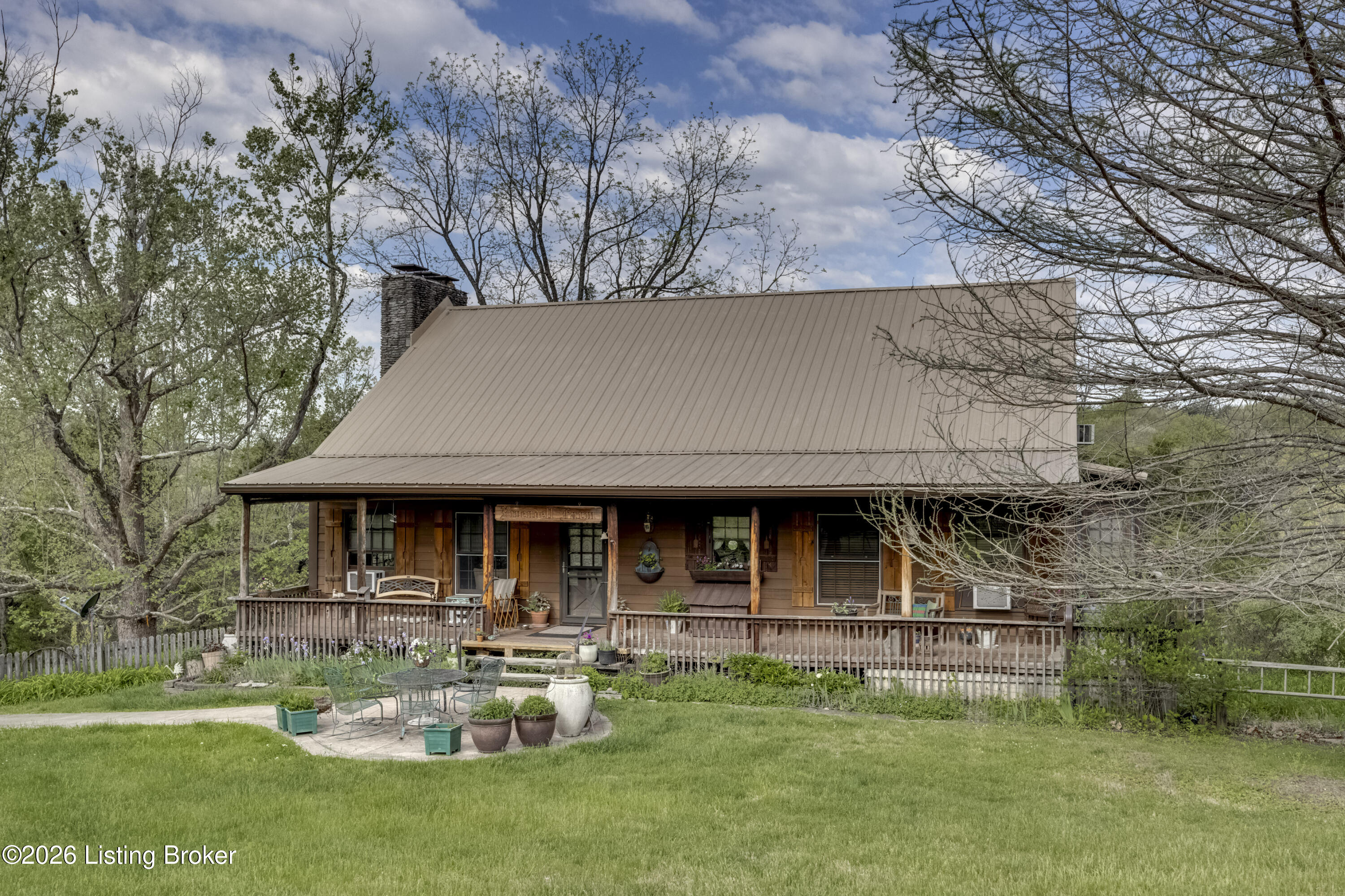 2305 Reuben Smith Rd — photo