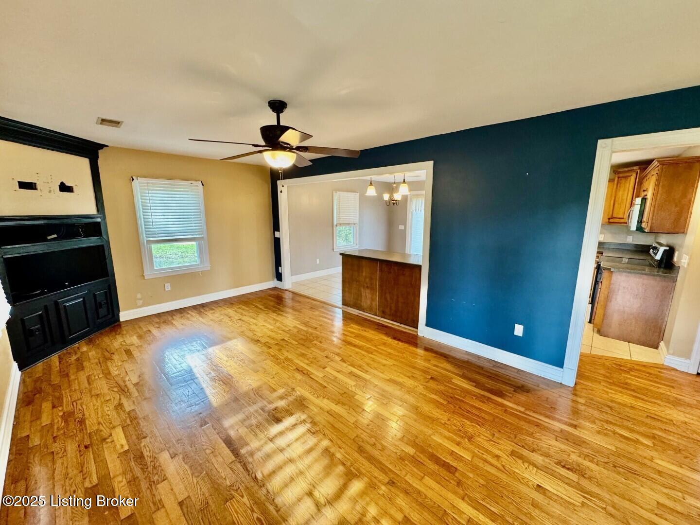 6374 Mackville Rd, Springfield, KY 40069 — photo 3