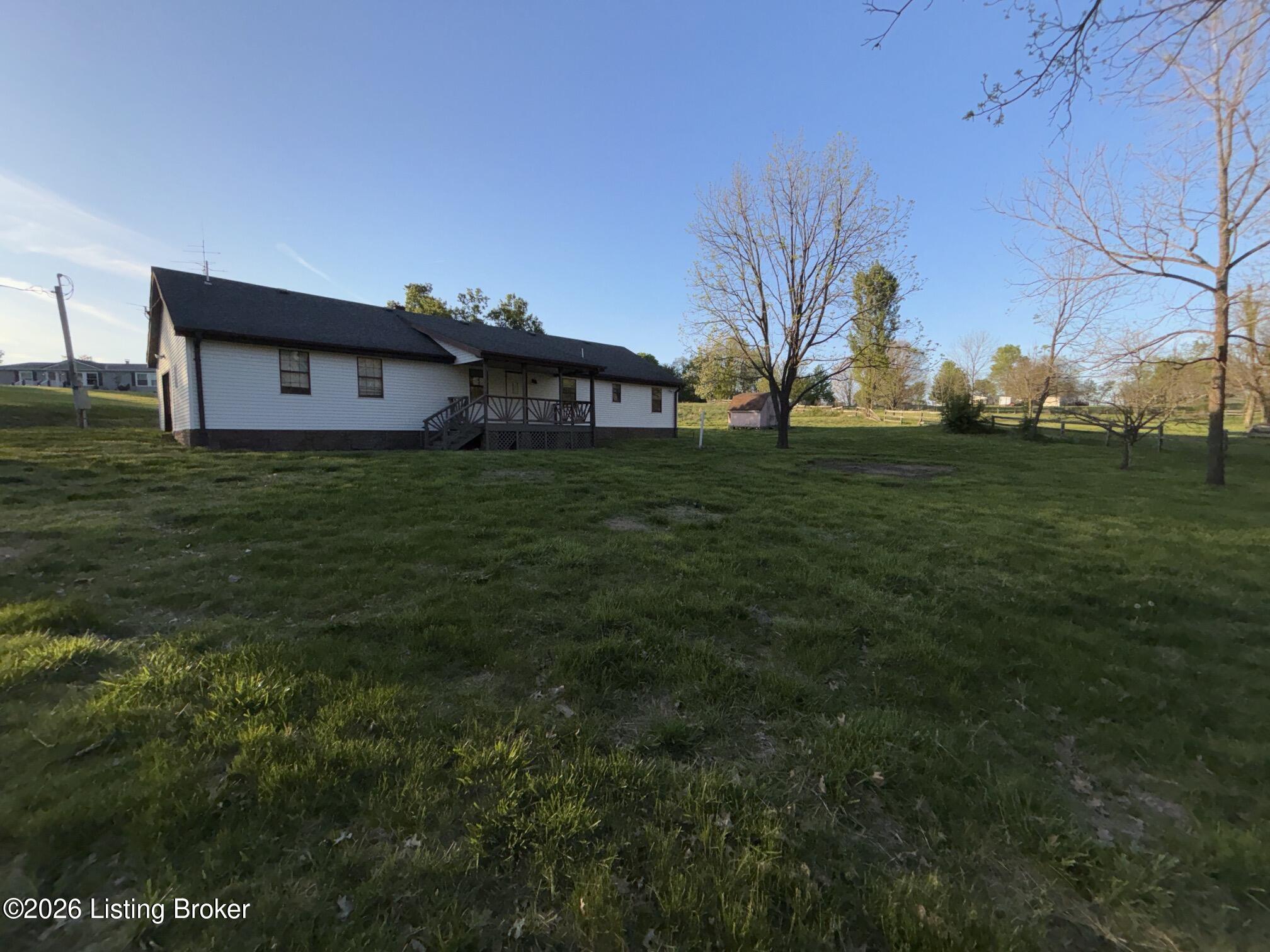 186 Blakemore Ln — photo