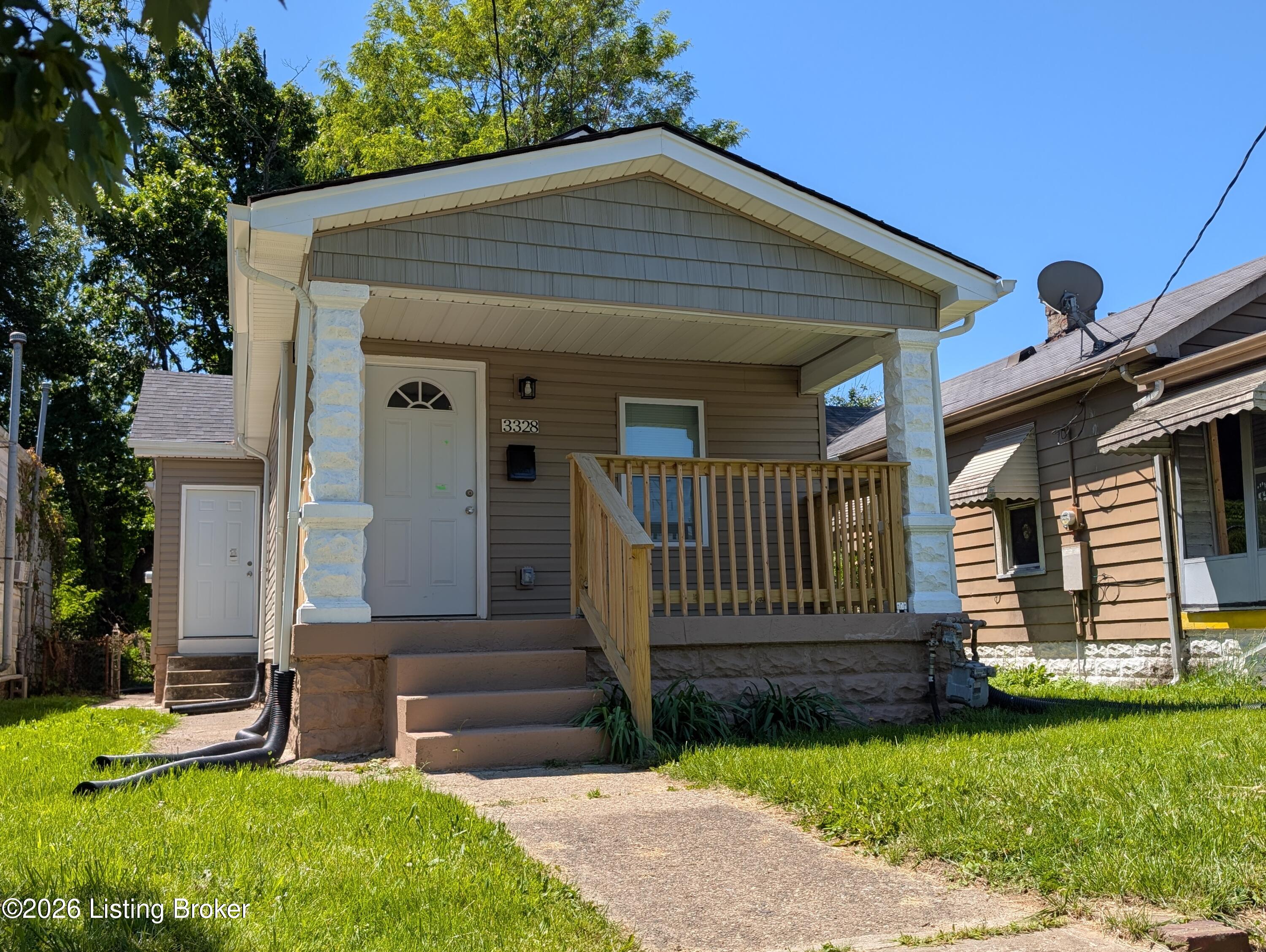 3328 Hale Ave — photo
