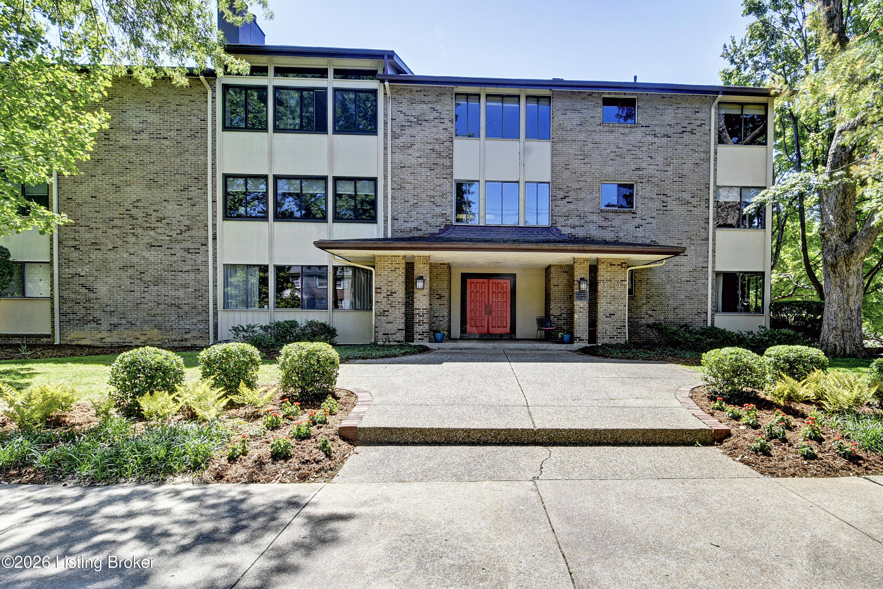 2500 Glenmary Ave Apt 203 — photo