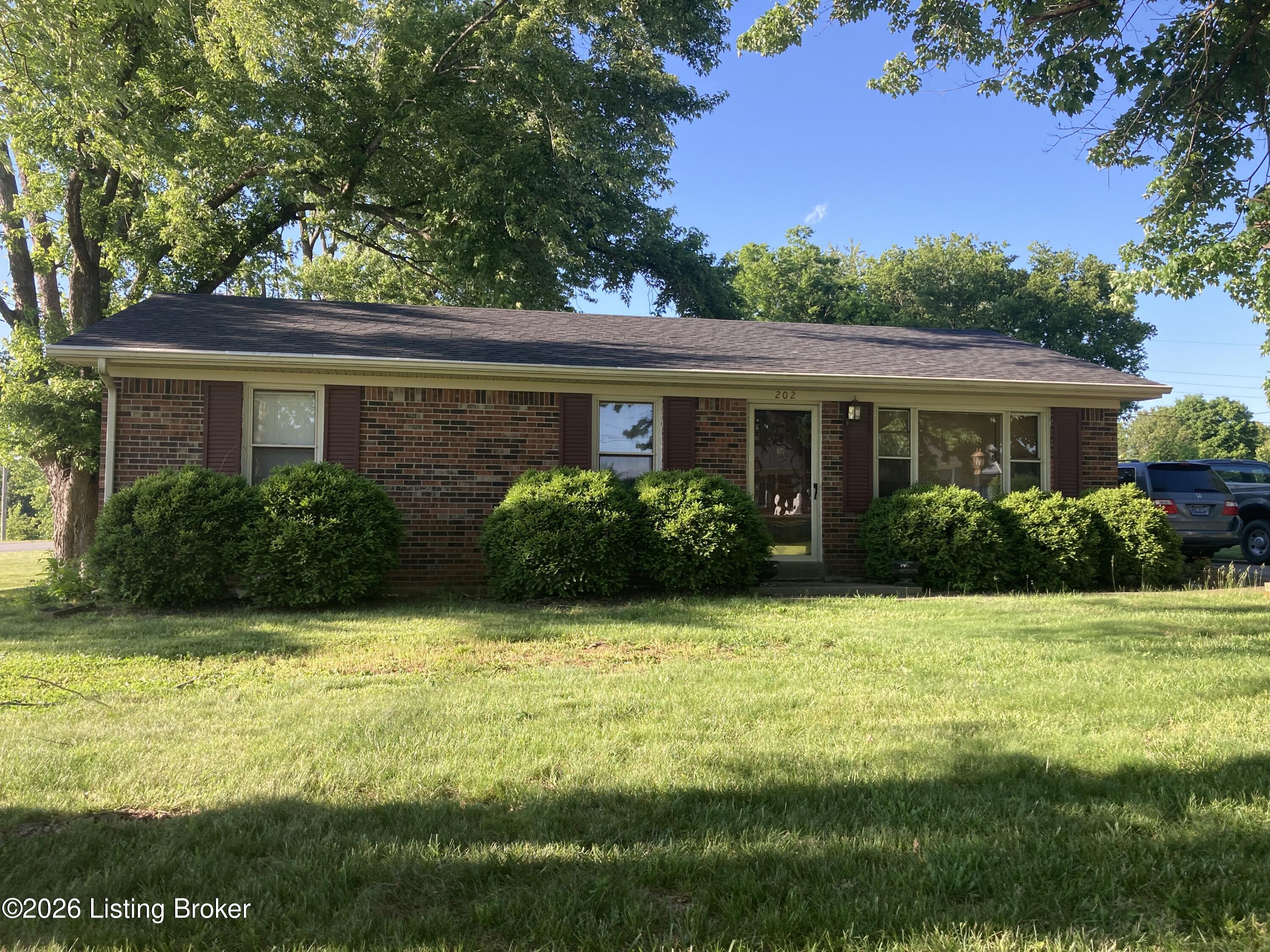202 Saint Thomas Ct — photo