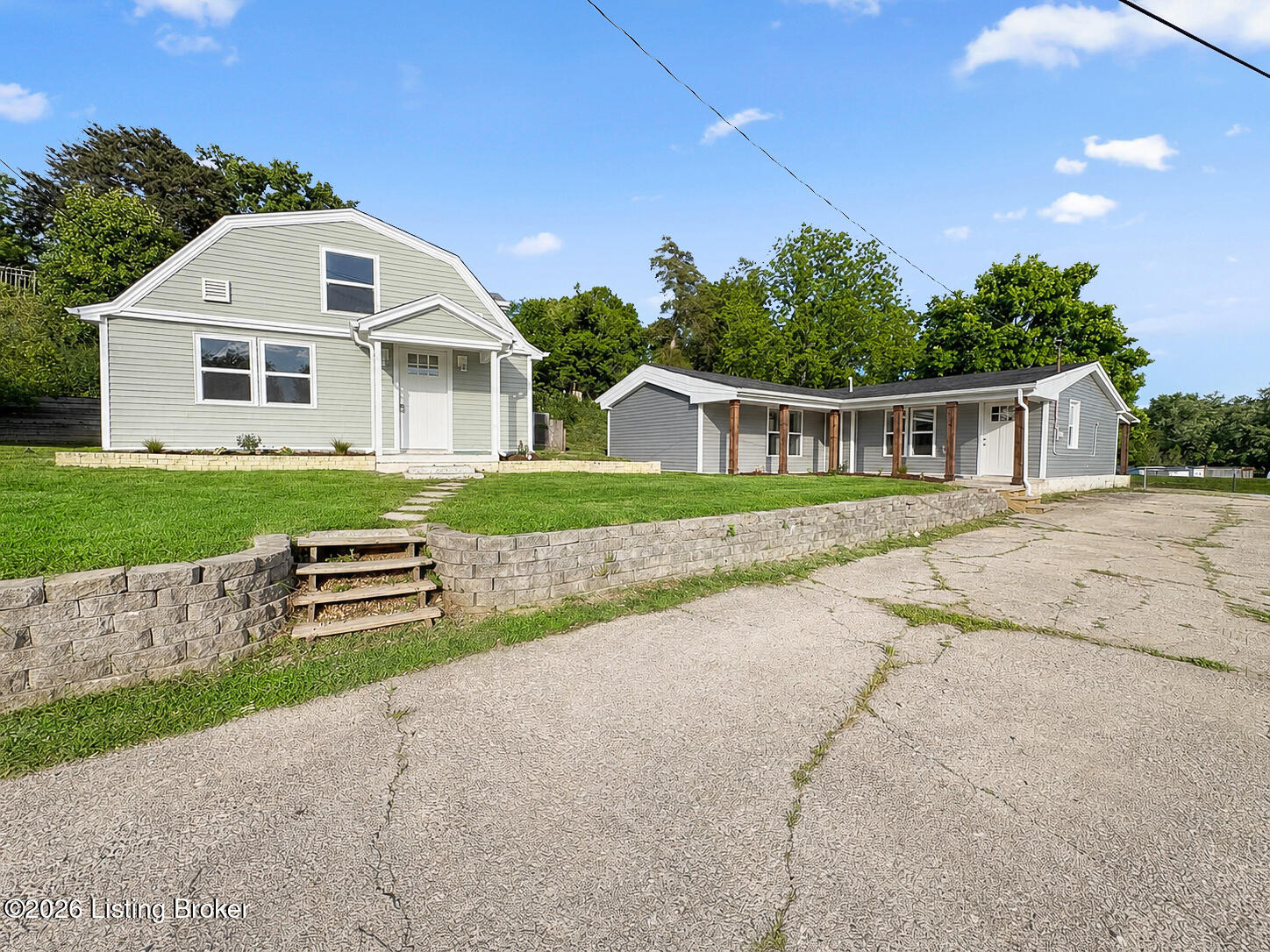 114 Hardin Ct — photo