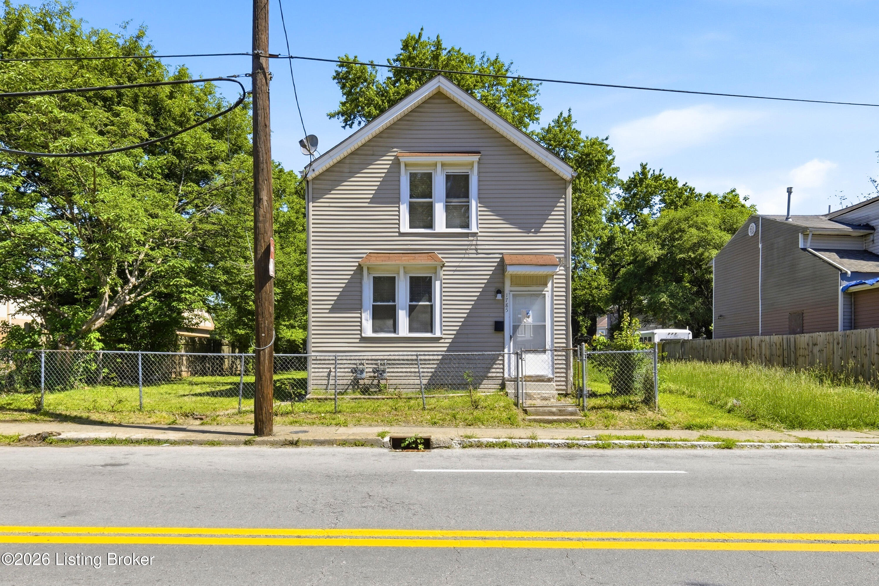 1785 W Hill St — photo
