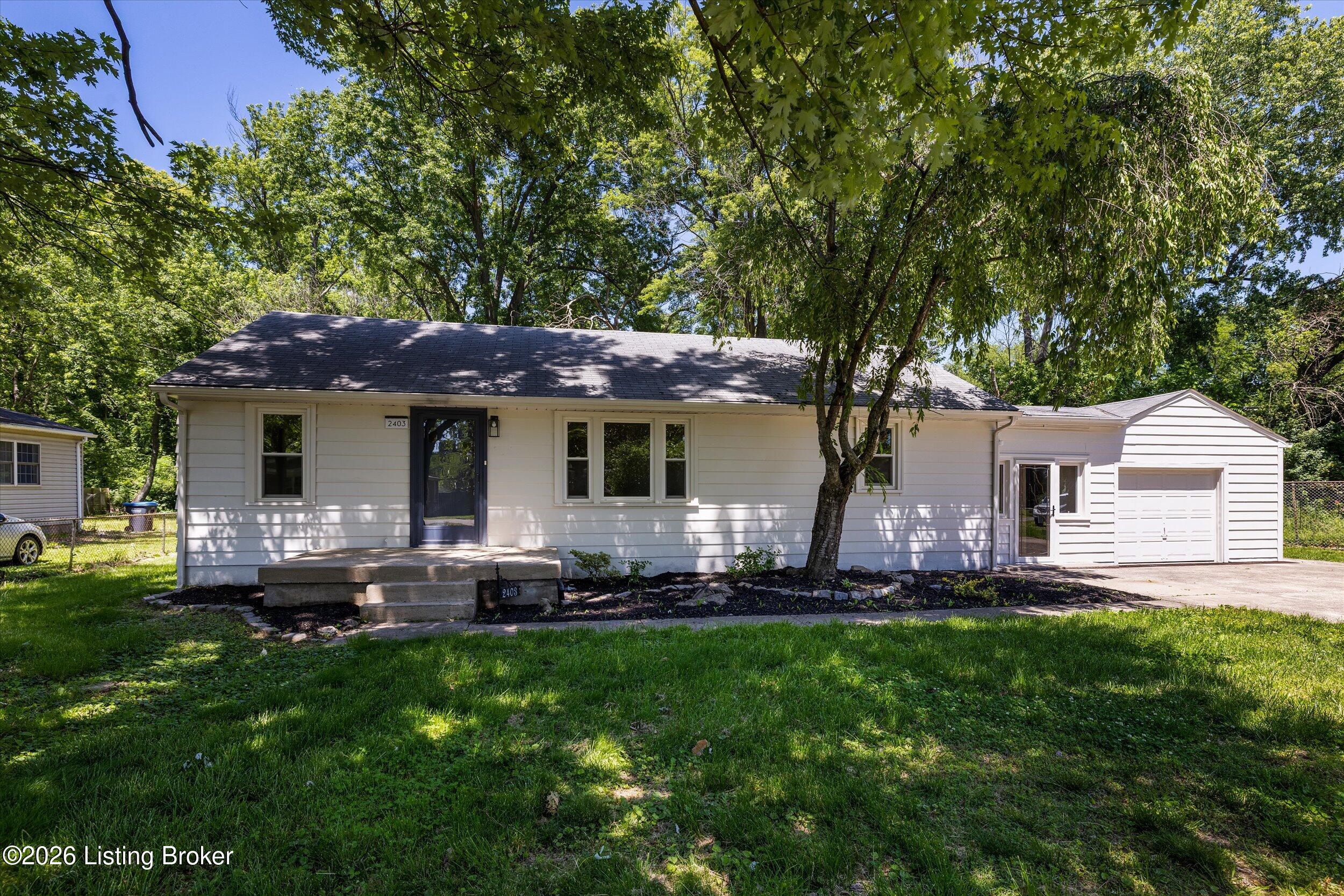 2403 Mercer Ave — photo