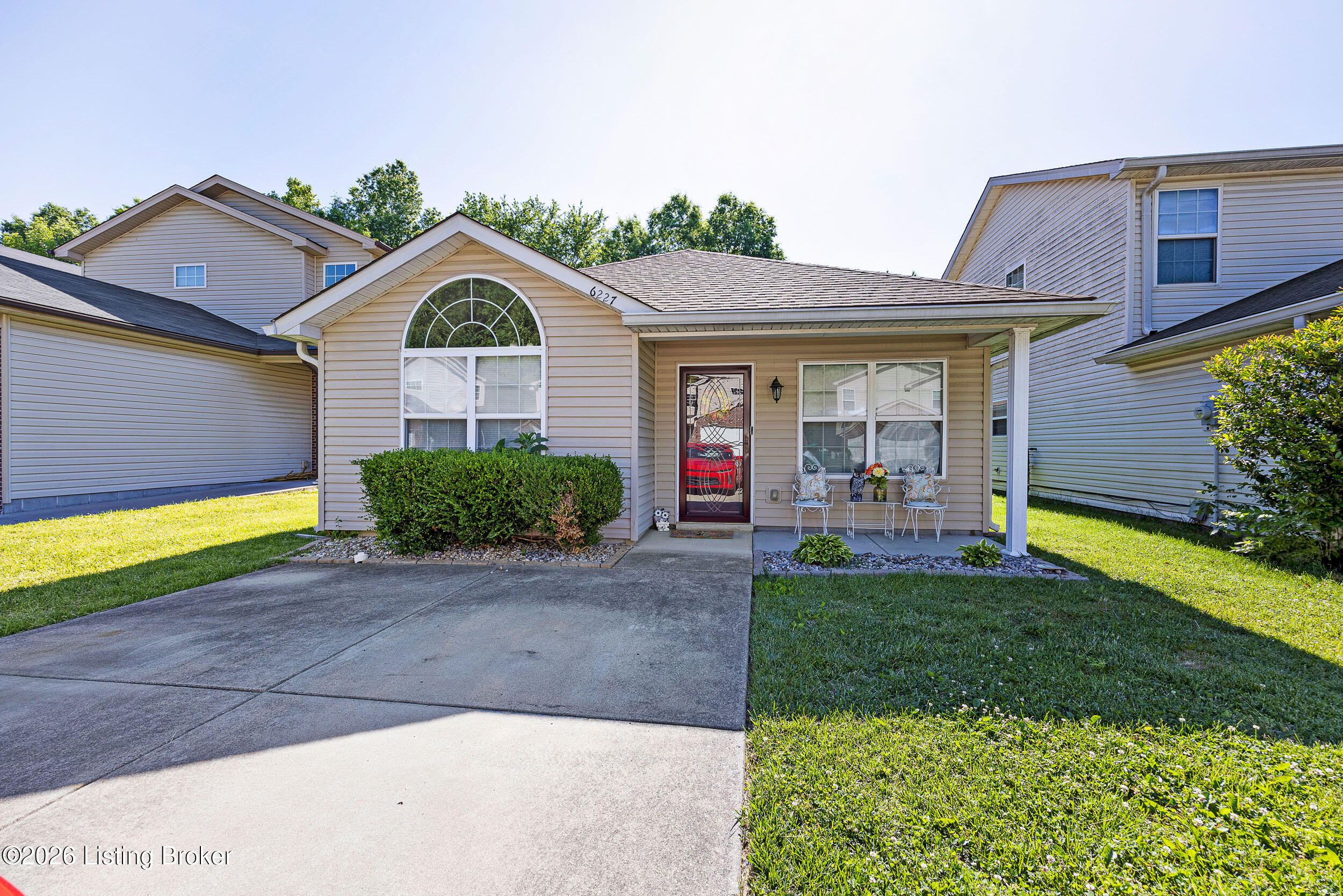 6227 Valley Forest Dr — photo