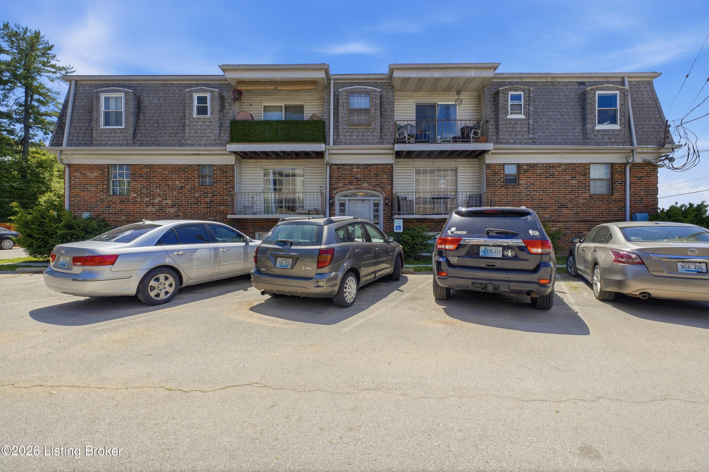 9612 Westport Rd Apt 11 — photo