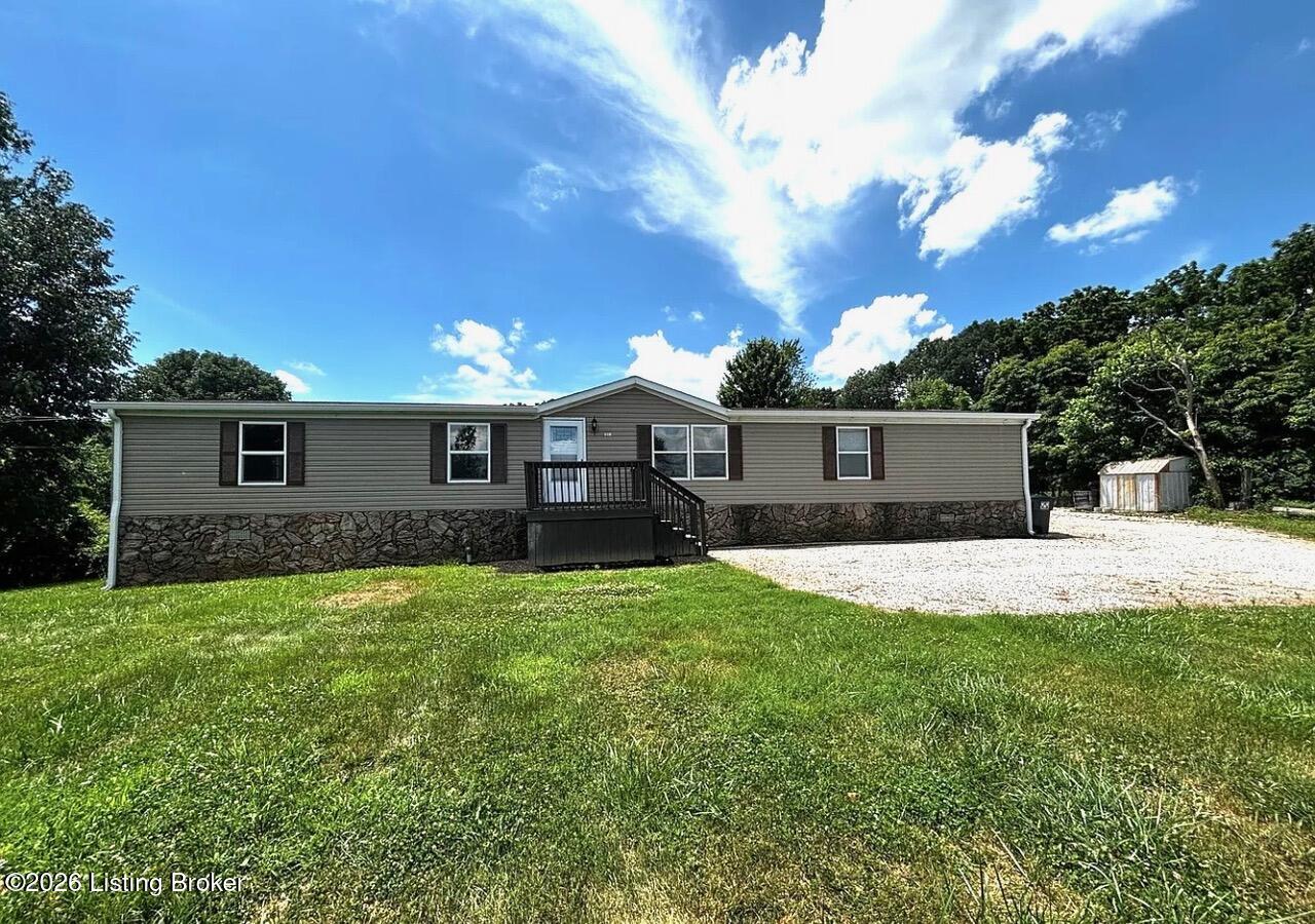 690 Sunset Dr — photo