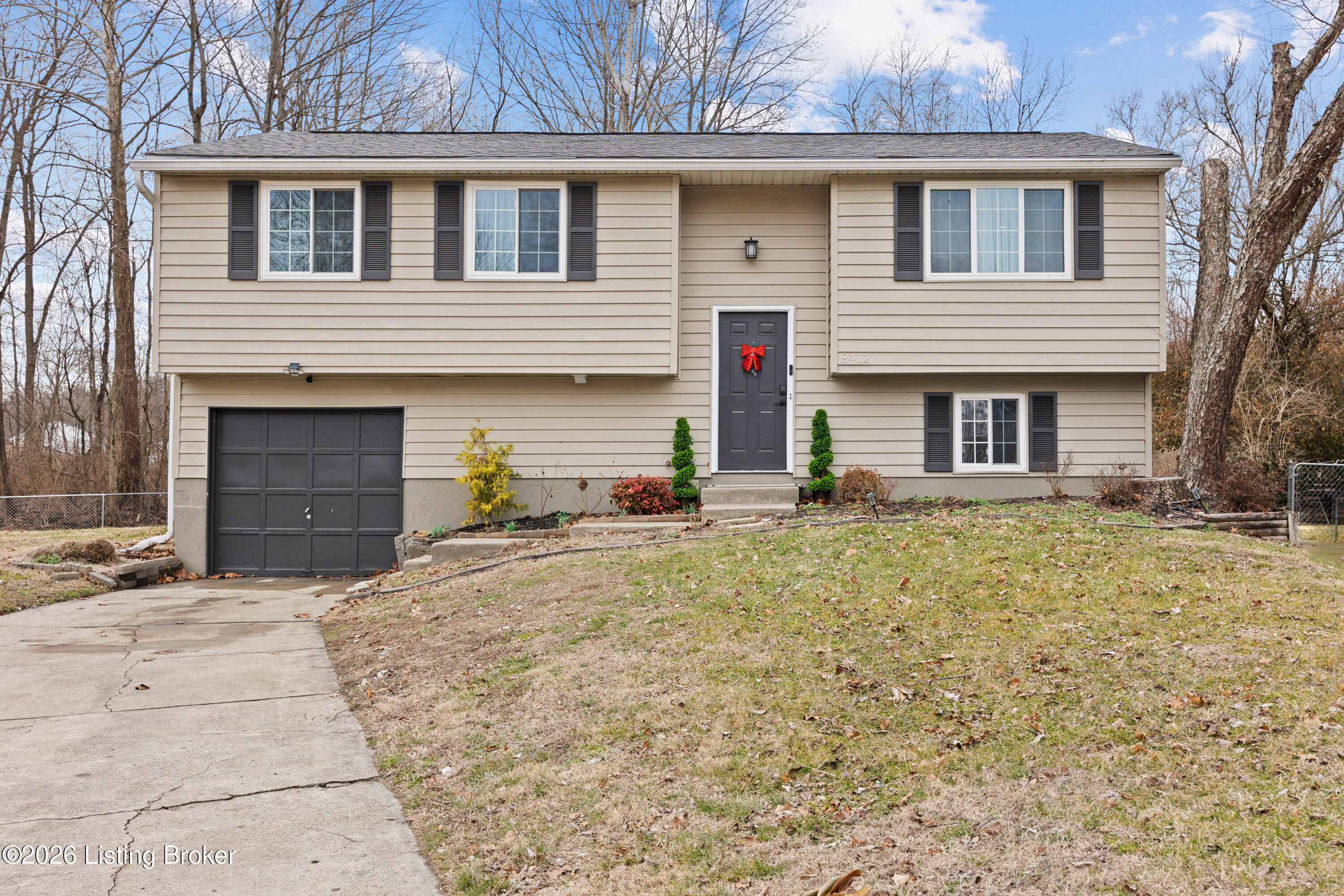 8412 Calm Ln — photo