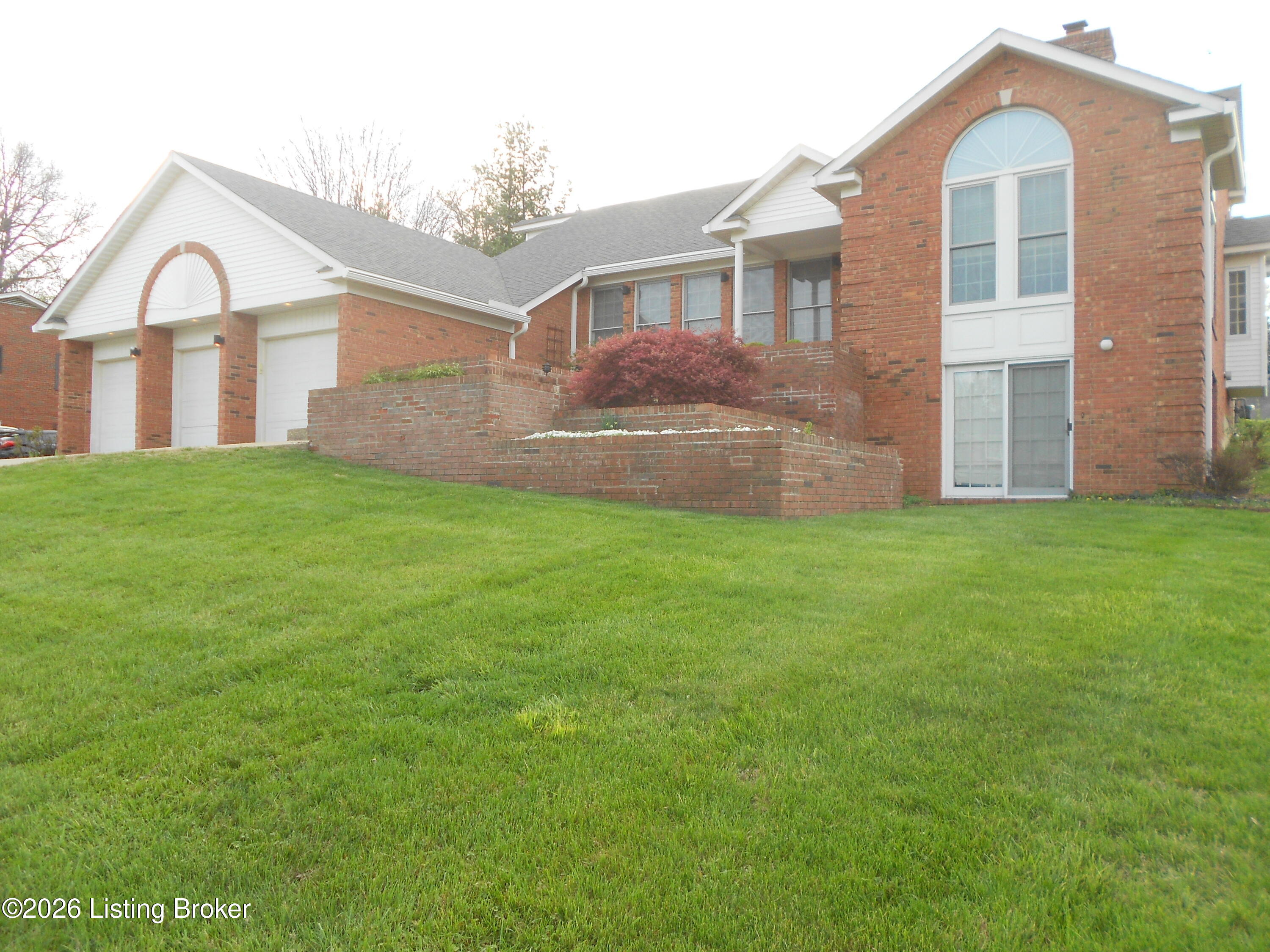 123 Westwind Trail — photo
