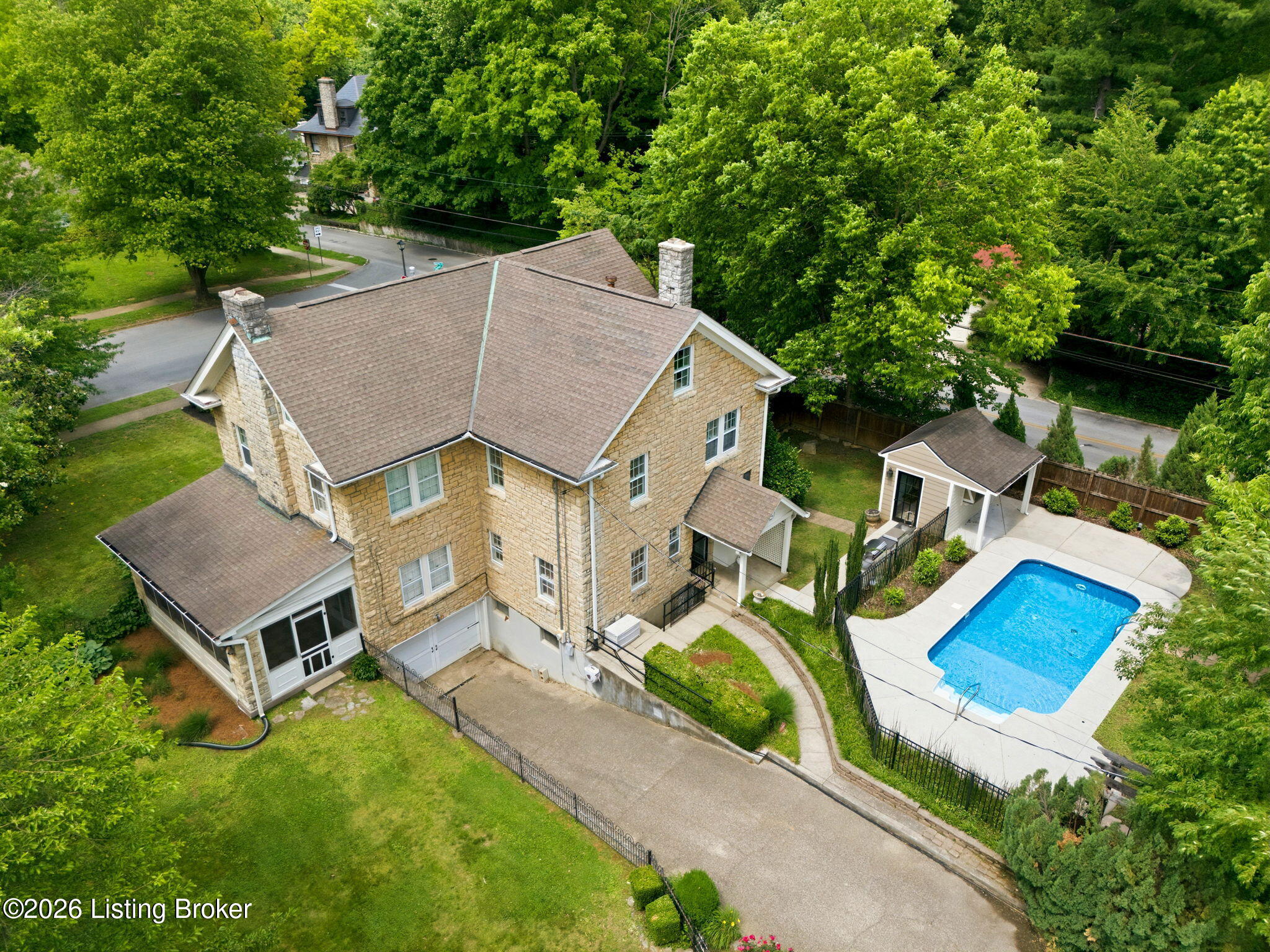 1226 Summit Ave — photo