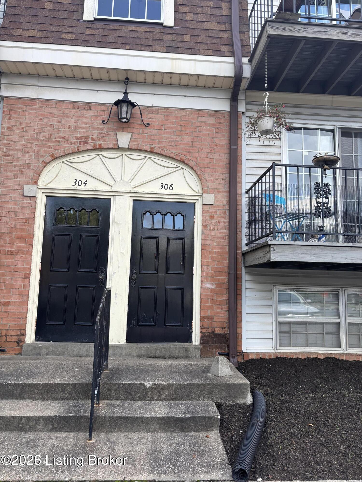 306 Chanel Ct Apt 4 — photo