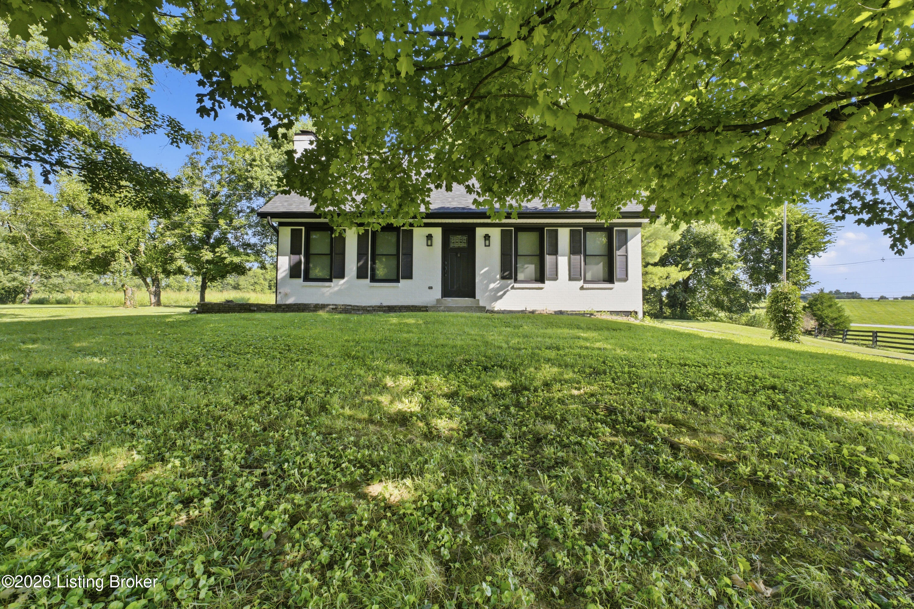 1105 E Hwy 22 — photo