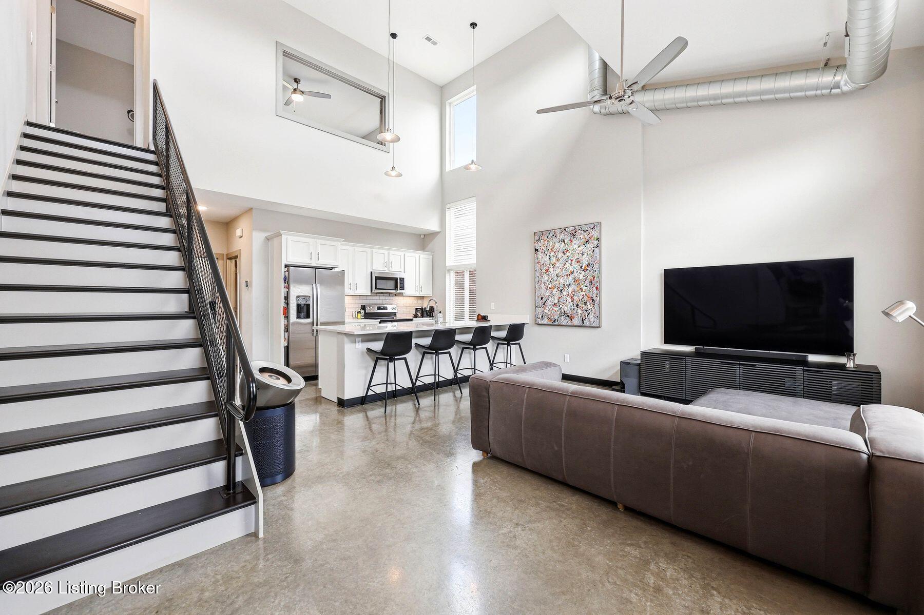 10906 Cole Thompson Ln — photo