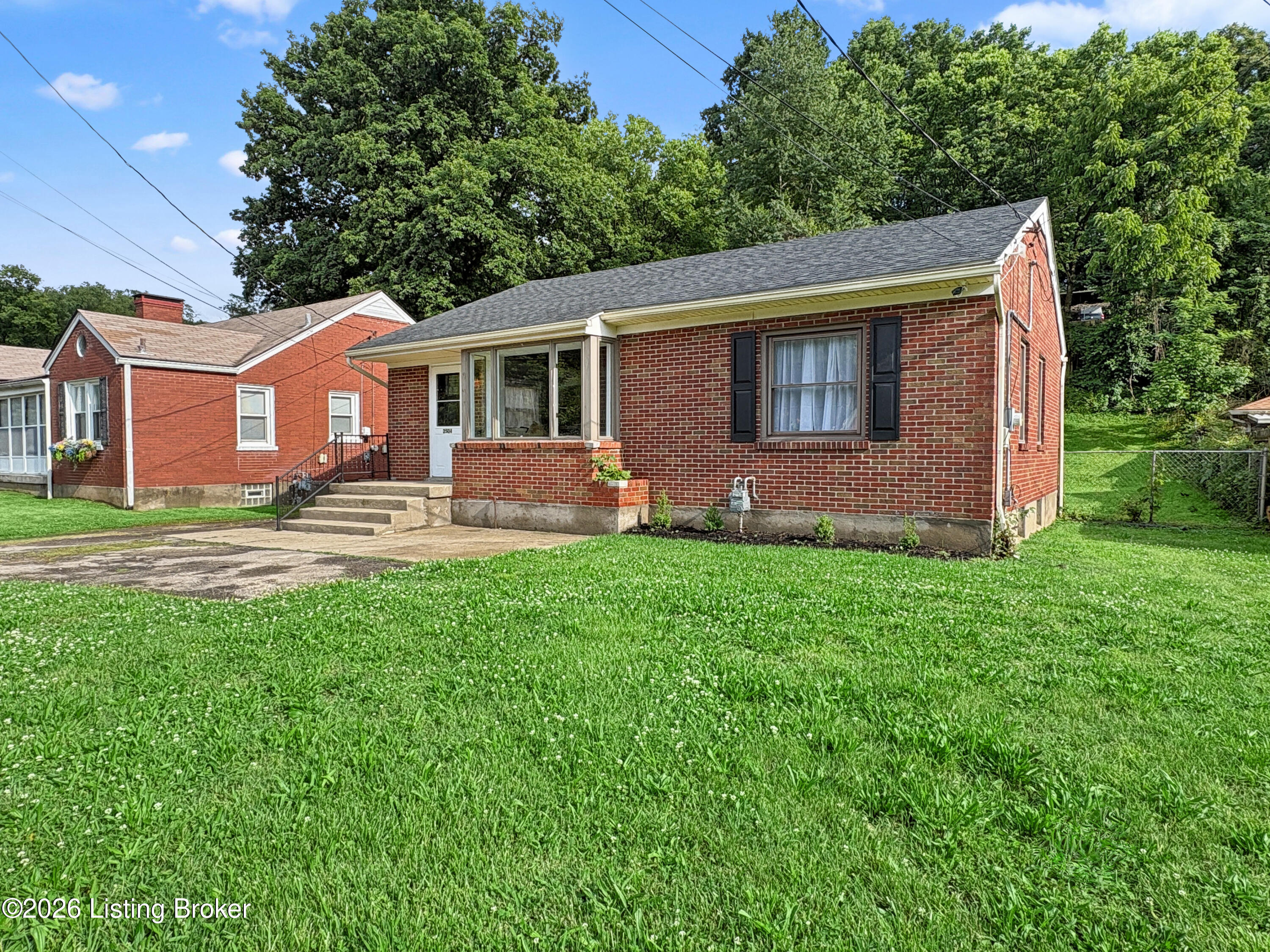 2504 Brownsboro Rd — photo
