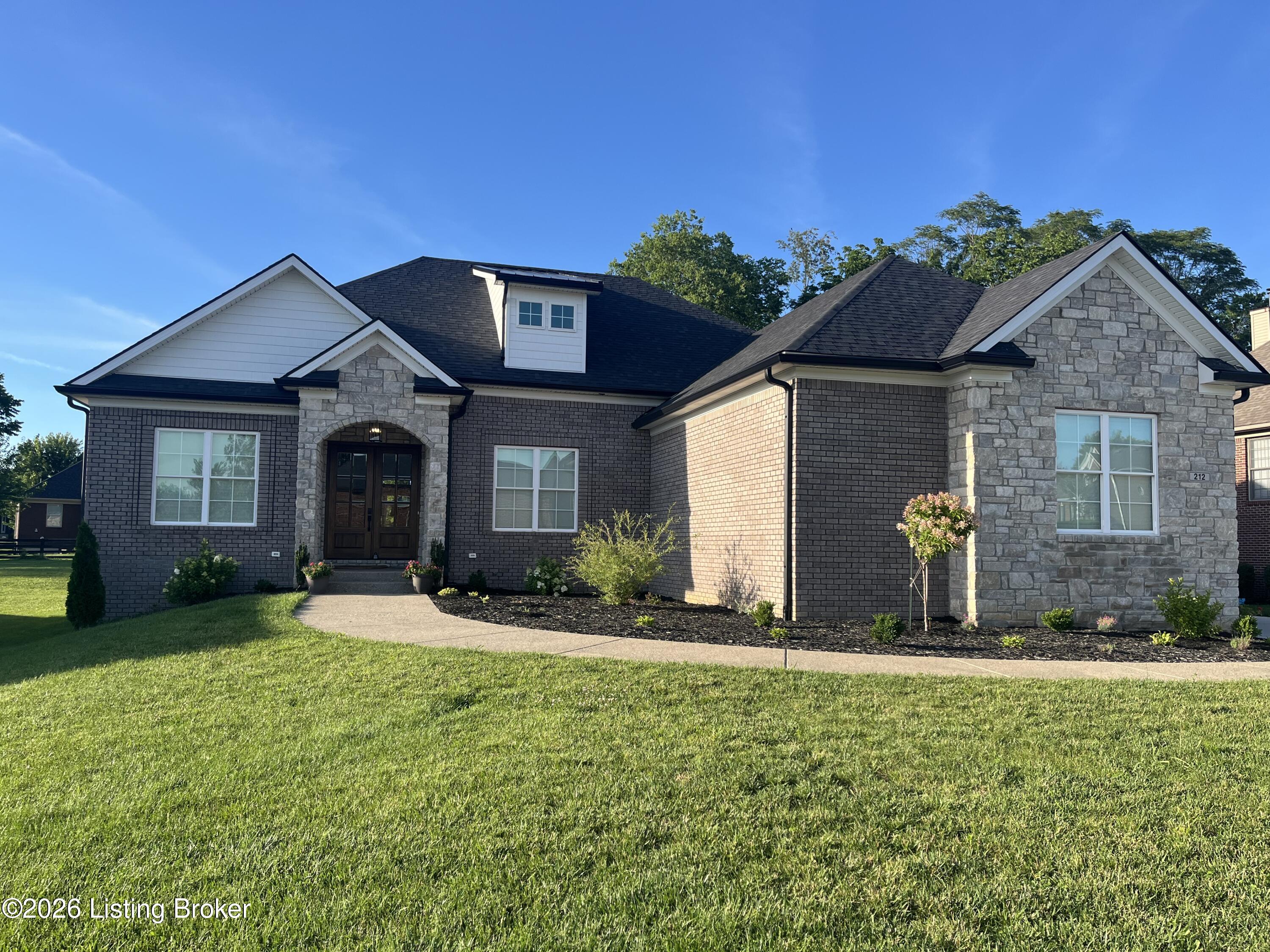 212 Cherokee Dr — photo
