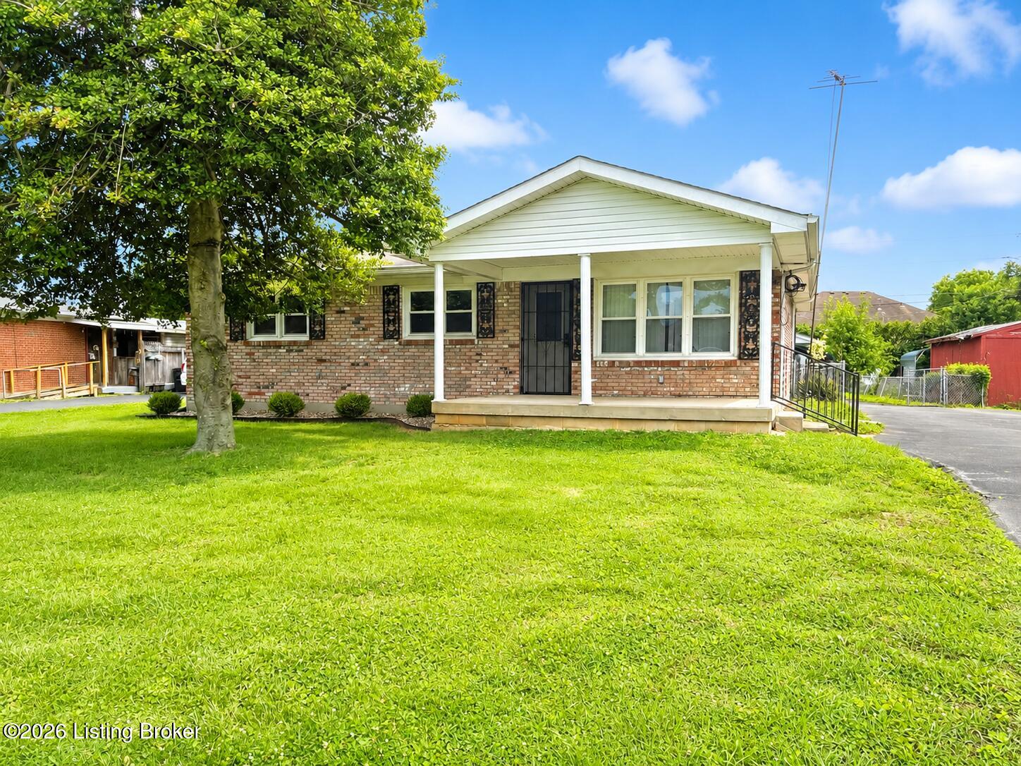 205 Carla Dr — photo