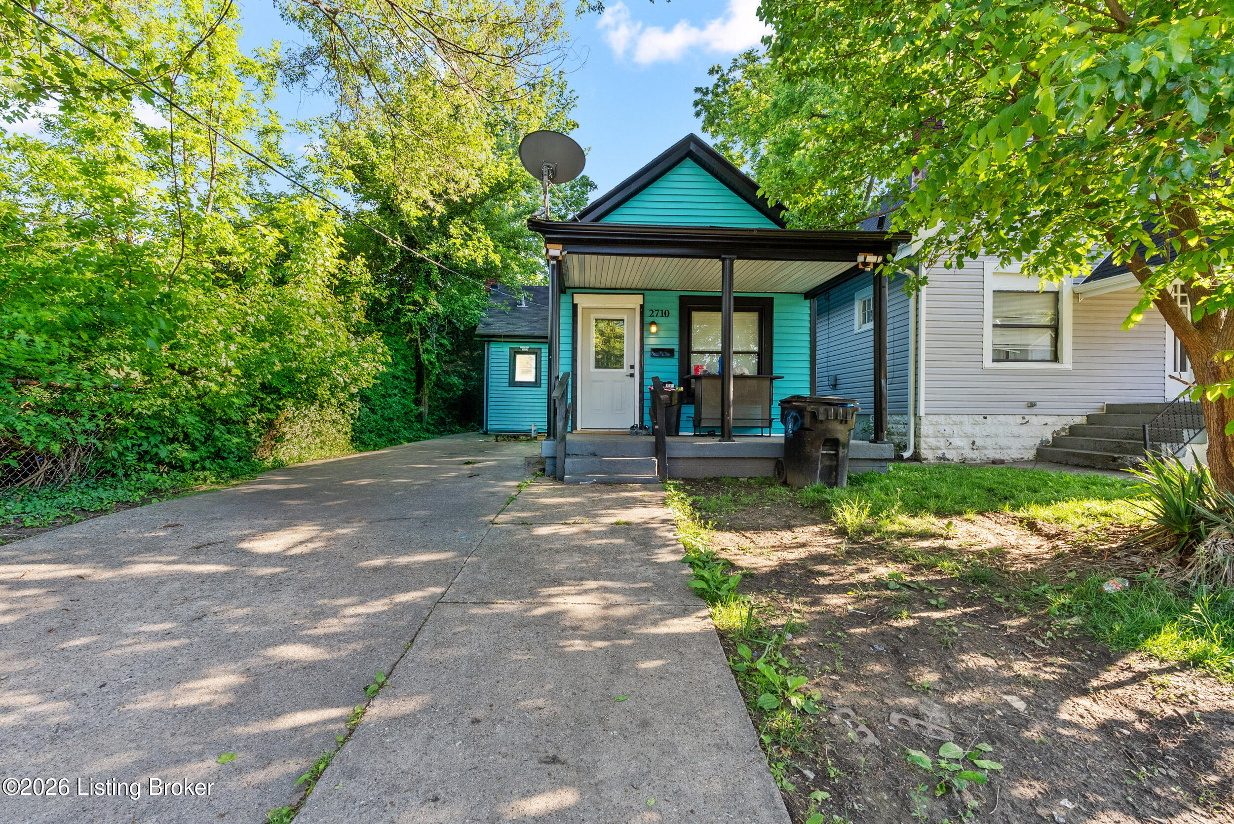 2710 Elliott Ave — photo