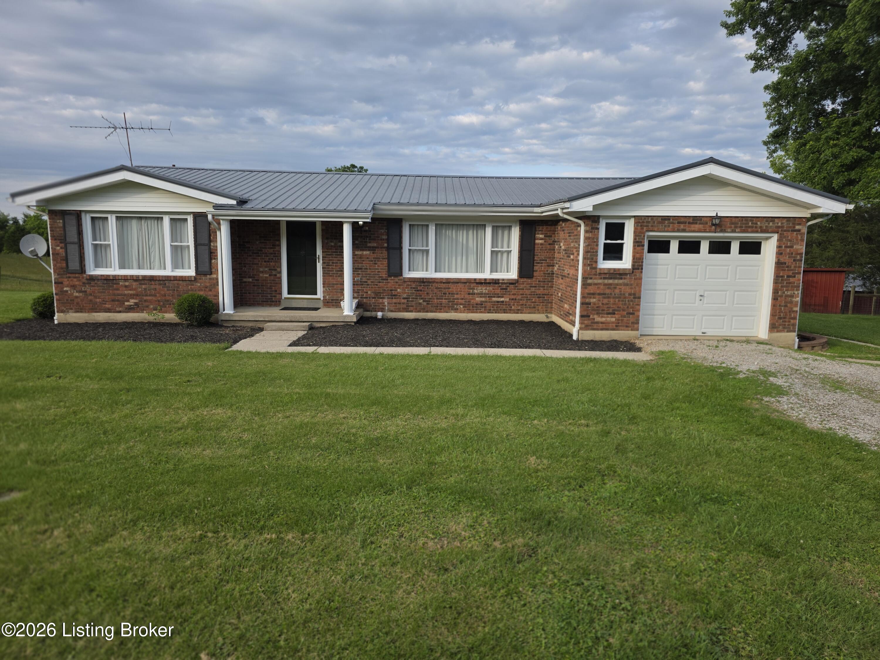 8237 Mount Eden Rd — photo