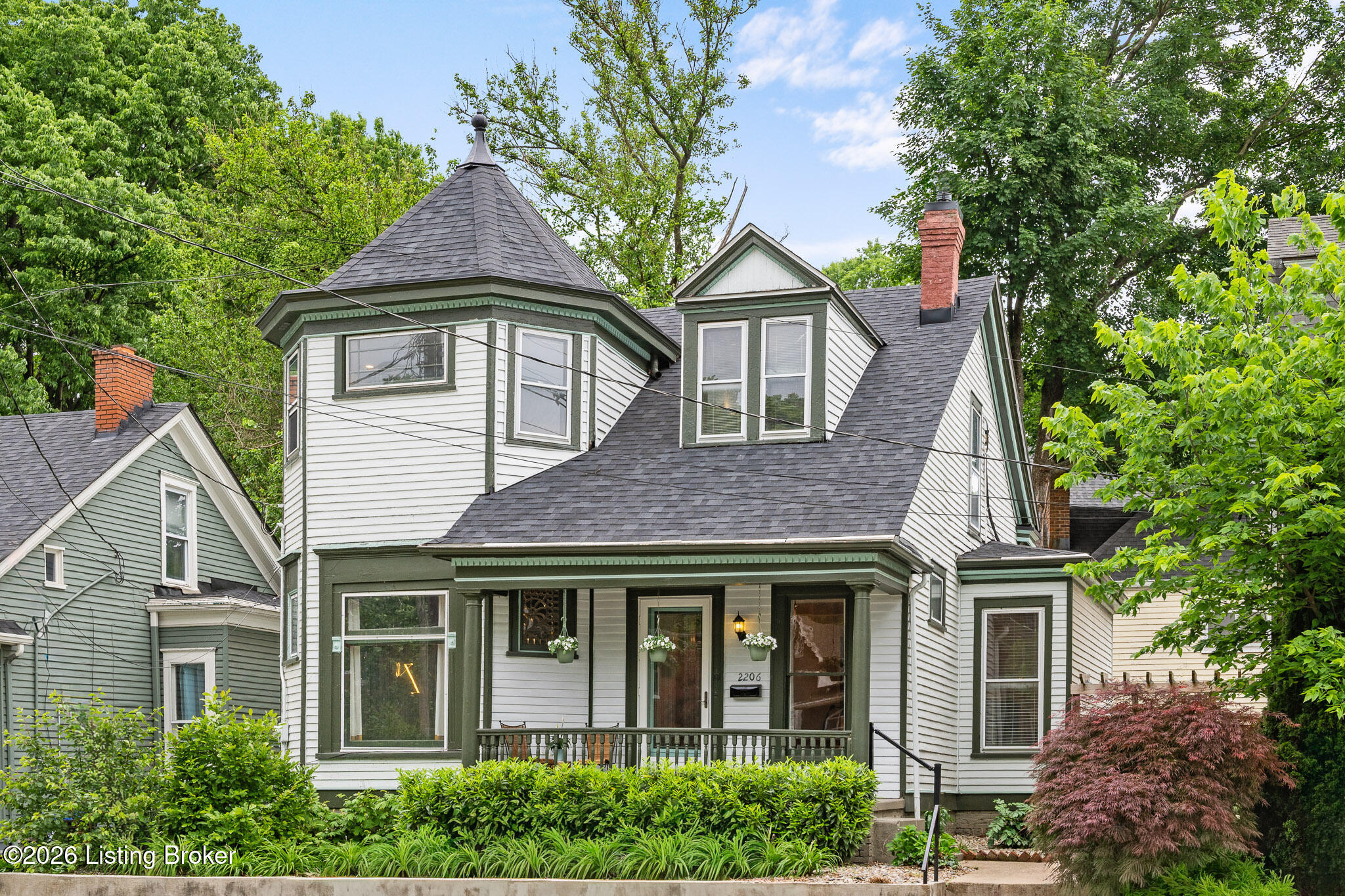 2206 Grinstead Dr — photo