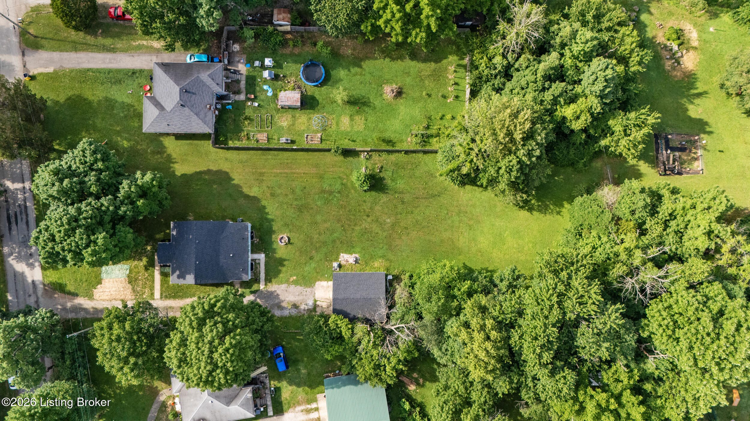 8809 Maple Rd, Louisville, KY 40229 — photo 2