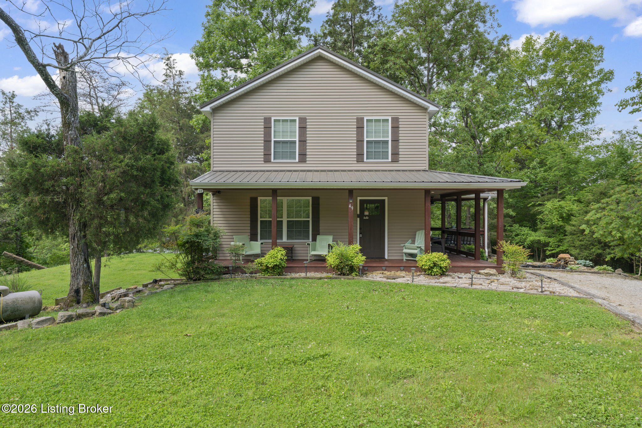 49 Circle Dr — photo